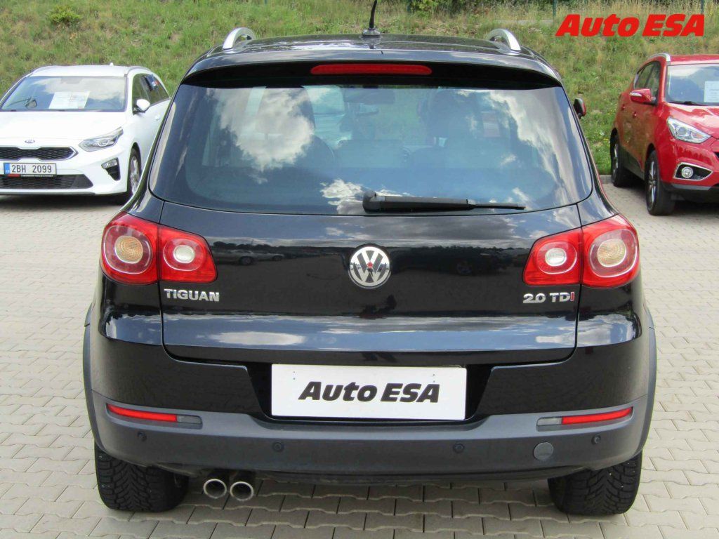Volkswagen Tiguan, 2.0 TDI 4x4,autoAC - fotka 5