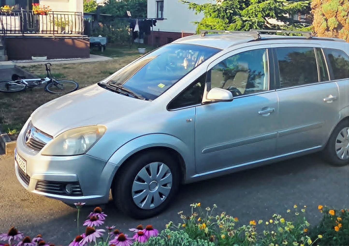 Opel Zafira, Opel Zafira 1.8 16V LPG 7míst - fotka 4