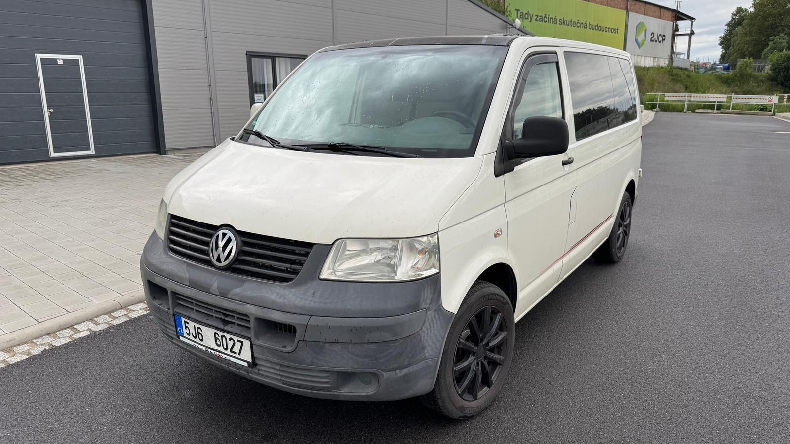 Volkswagen Transporter, T5, 2009, 1.9 TDI 75kW, 9míst - fotka 4