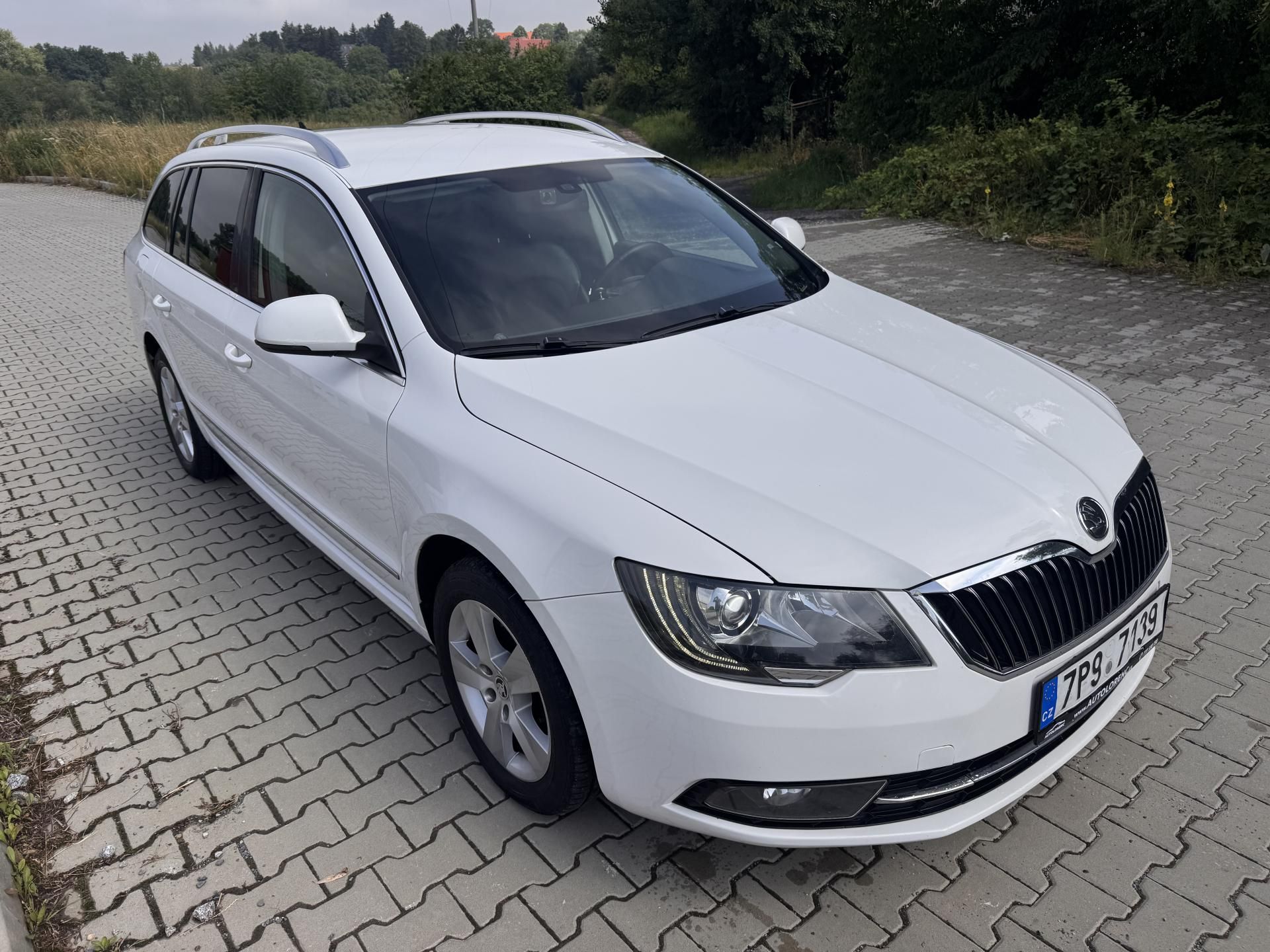Škoda Superb, 2.0TDI 103Kw DSG Elegance - fotka 3