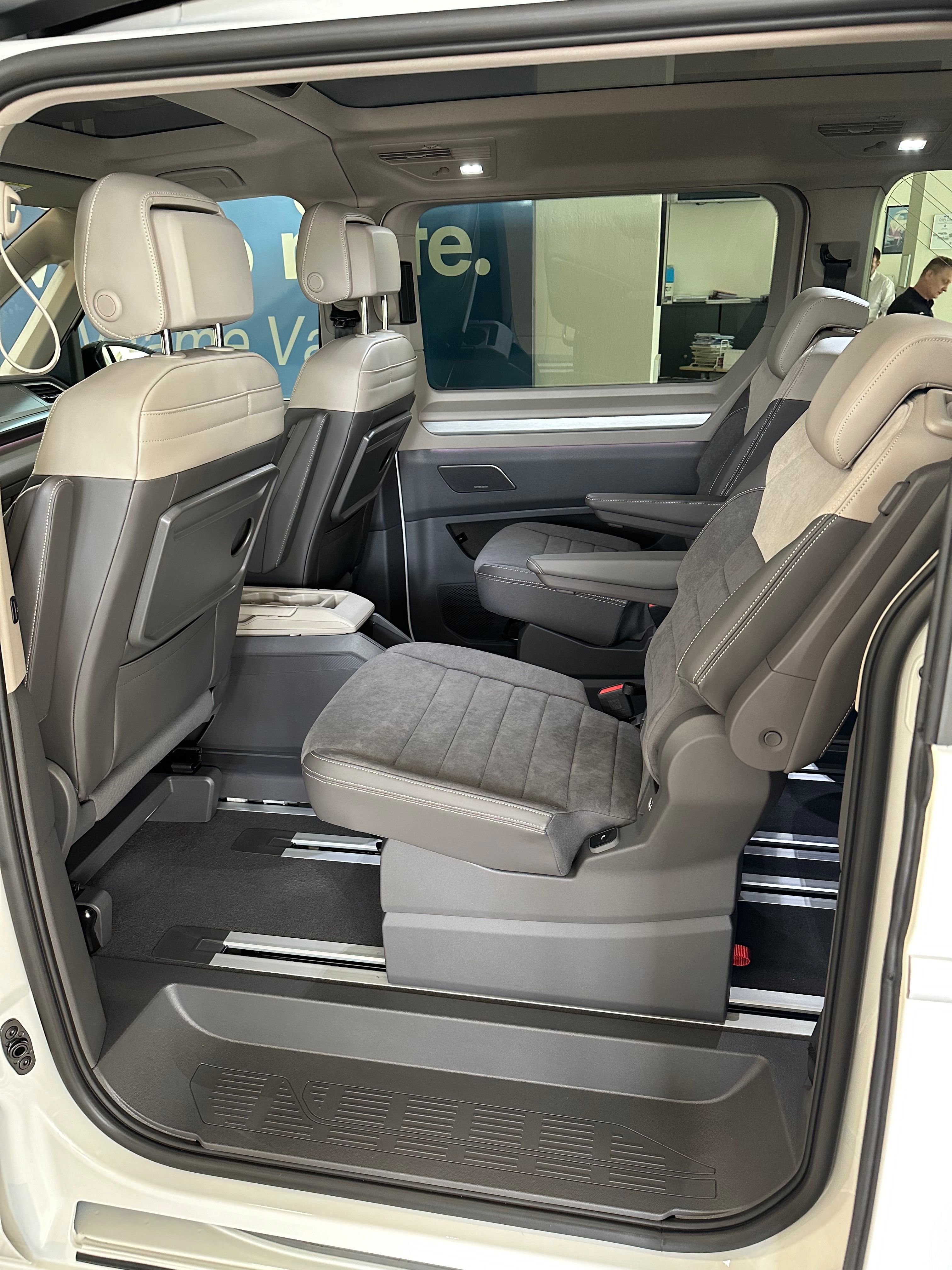 Volkswagen Multivan, VW Mutivan T7 Style - fotka 4