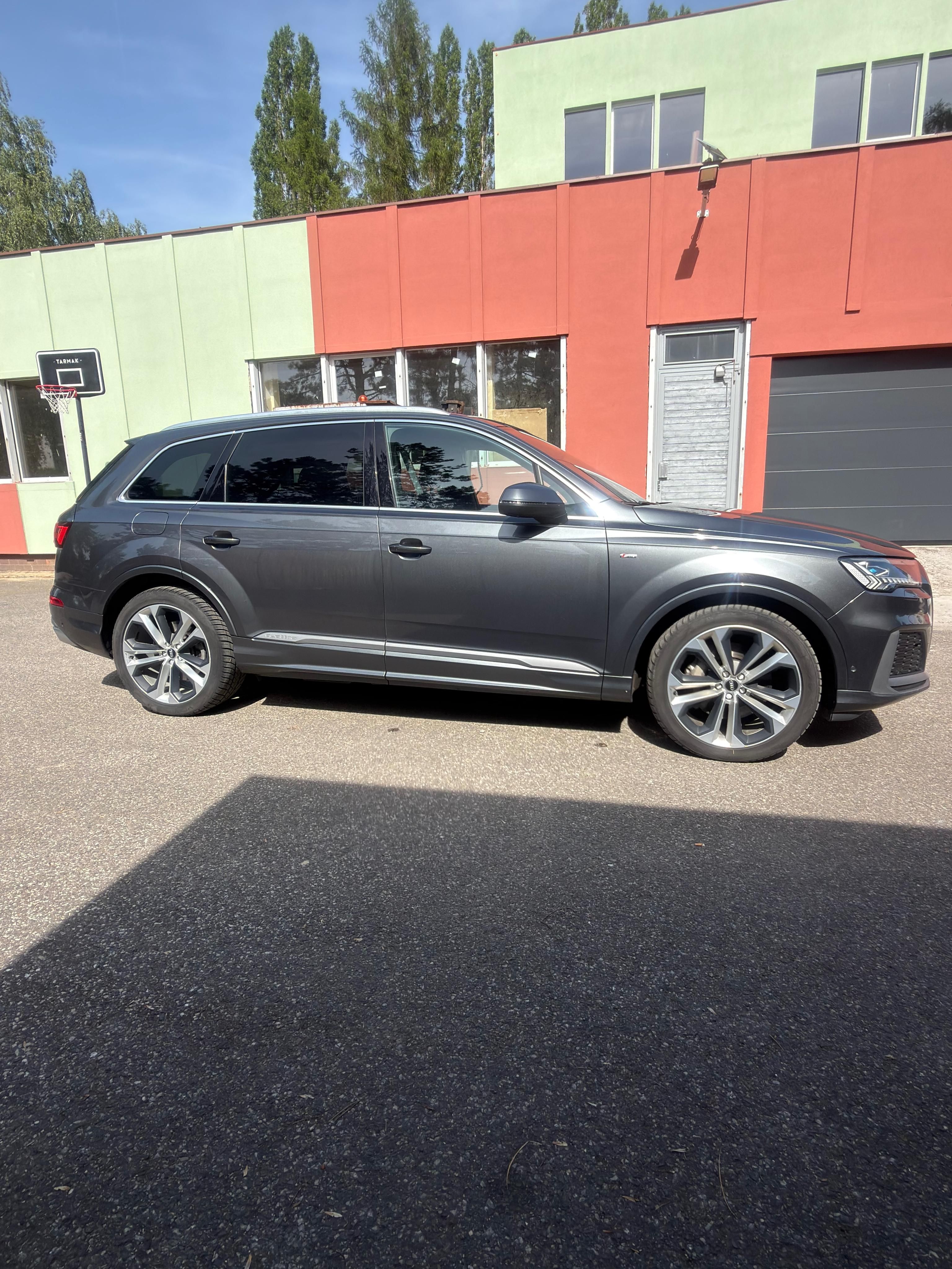 Audi Q7, Q7 50Tdi 7míst,tažné,laser - fotka 5