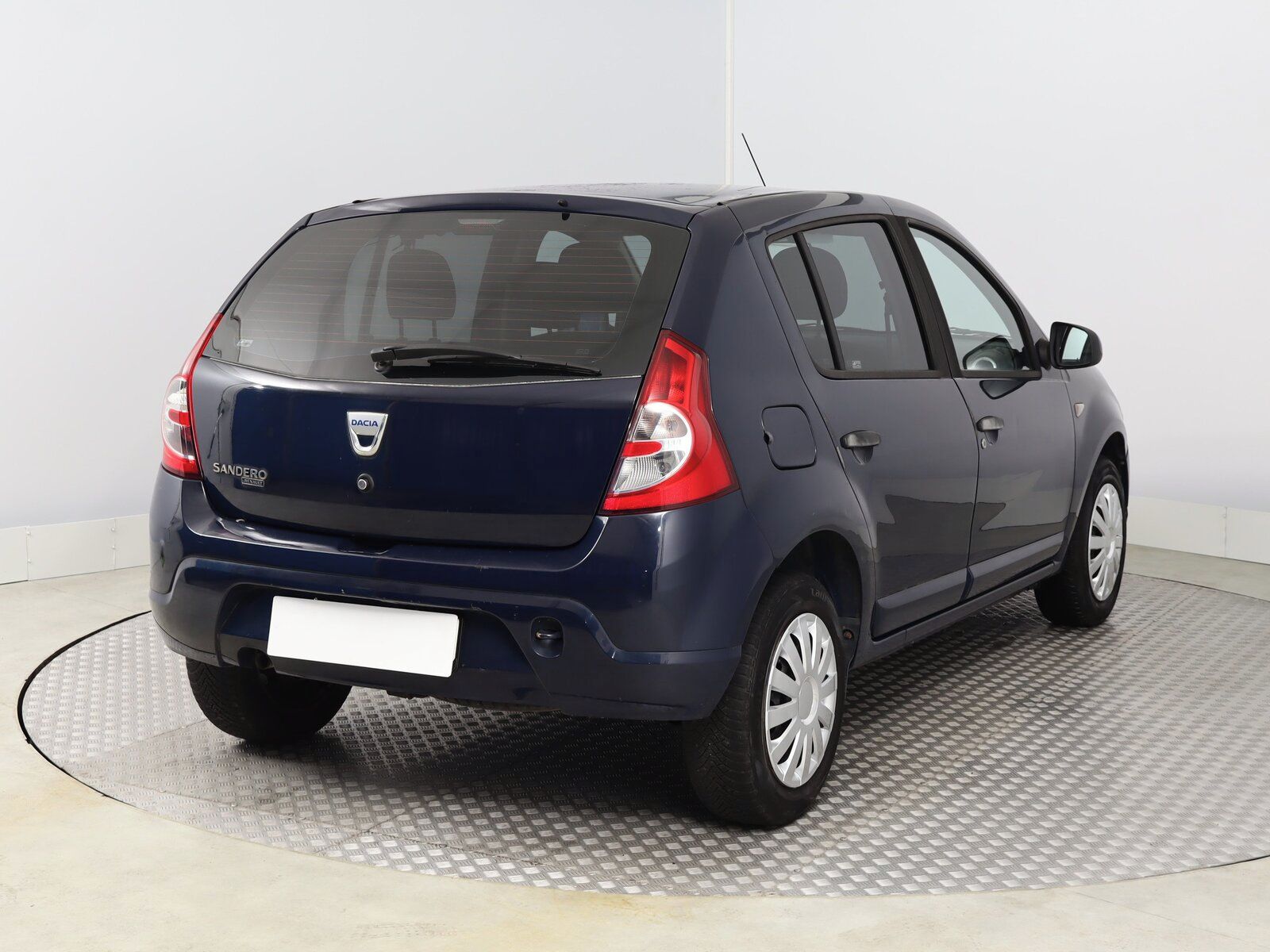 Dacia Sandero, 1.6 MPI, rezervace - fotka 5