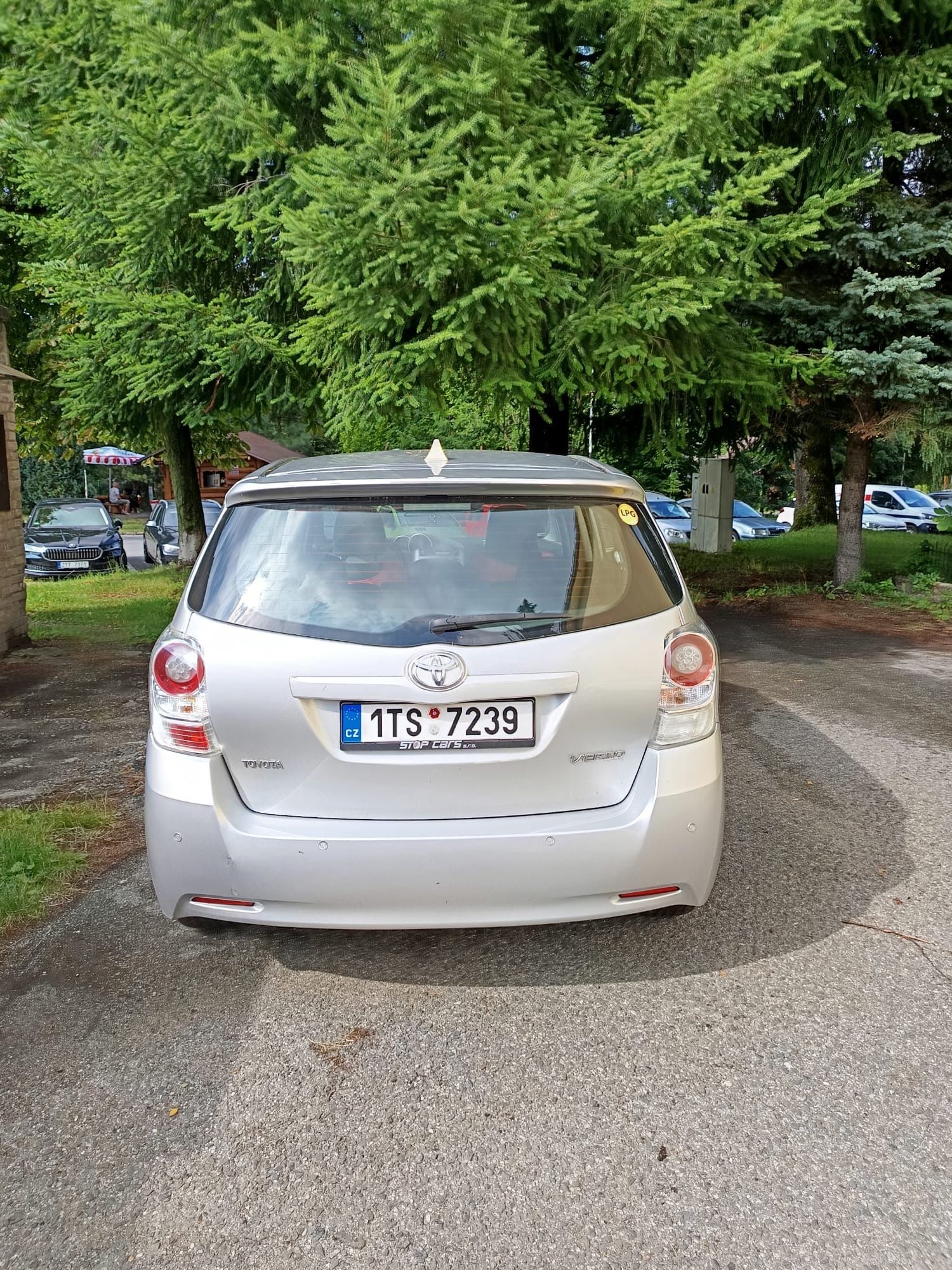 Toyota Verso, 1,8 LPG, servisováno - fotka 2