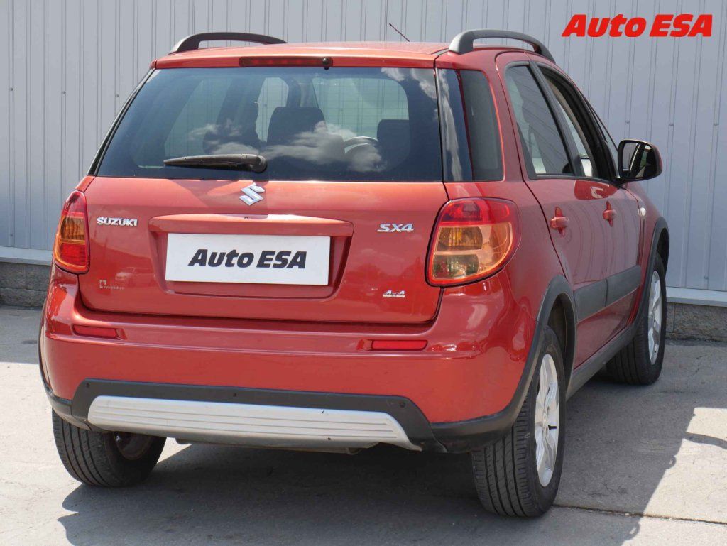 Suzuki SX4, 1.6 i 4WD 4x4,ČR - fotka 4