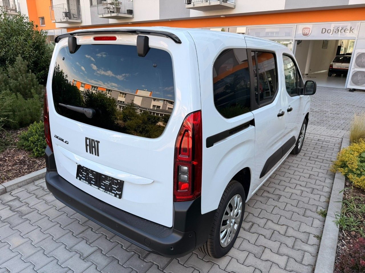 Fiat Dobló, Panorama 1,5 BlueHDI 130k AT8 - fotka 6