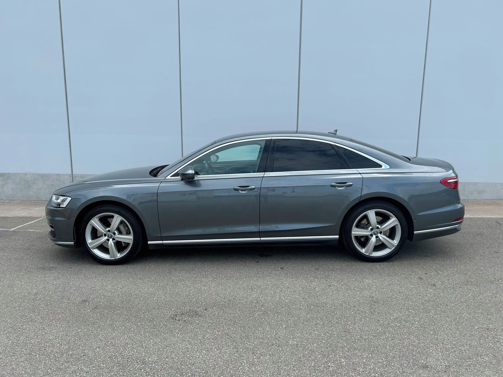 Audi A8, 55 TSFI 250 KW QUATTRO - fotka 4