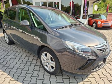 TOURER 2.0CDTI 96kW -7.MÍST