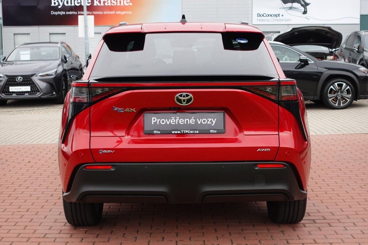 Toyota bZ4X, BEV 4x4 Executive 73.1 kWh MC2 - fotka 5