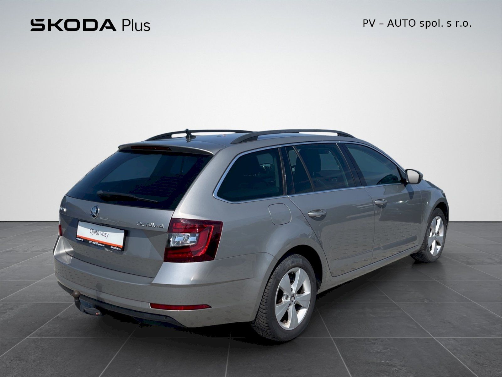 Škoda Octavia, 1.4 TSI 110kW DSG Style Plus c - fotka 2
