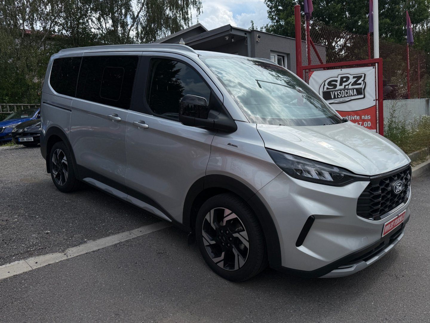Ford Tourneo Custom, 2.0 EB Active AWD - fotka 3
