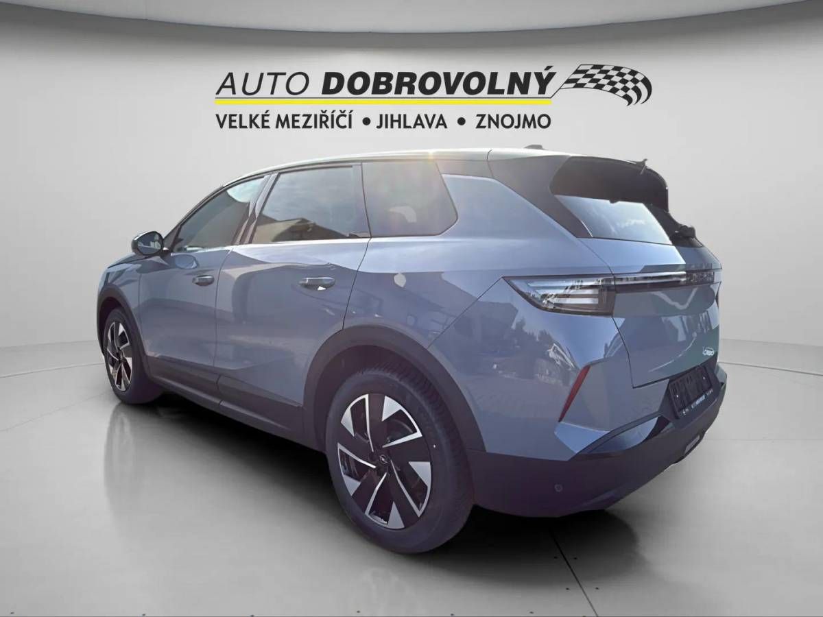 Opel Grandland, GS Hybrid 1.2 TURBO (107kW/145 - fotka 4