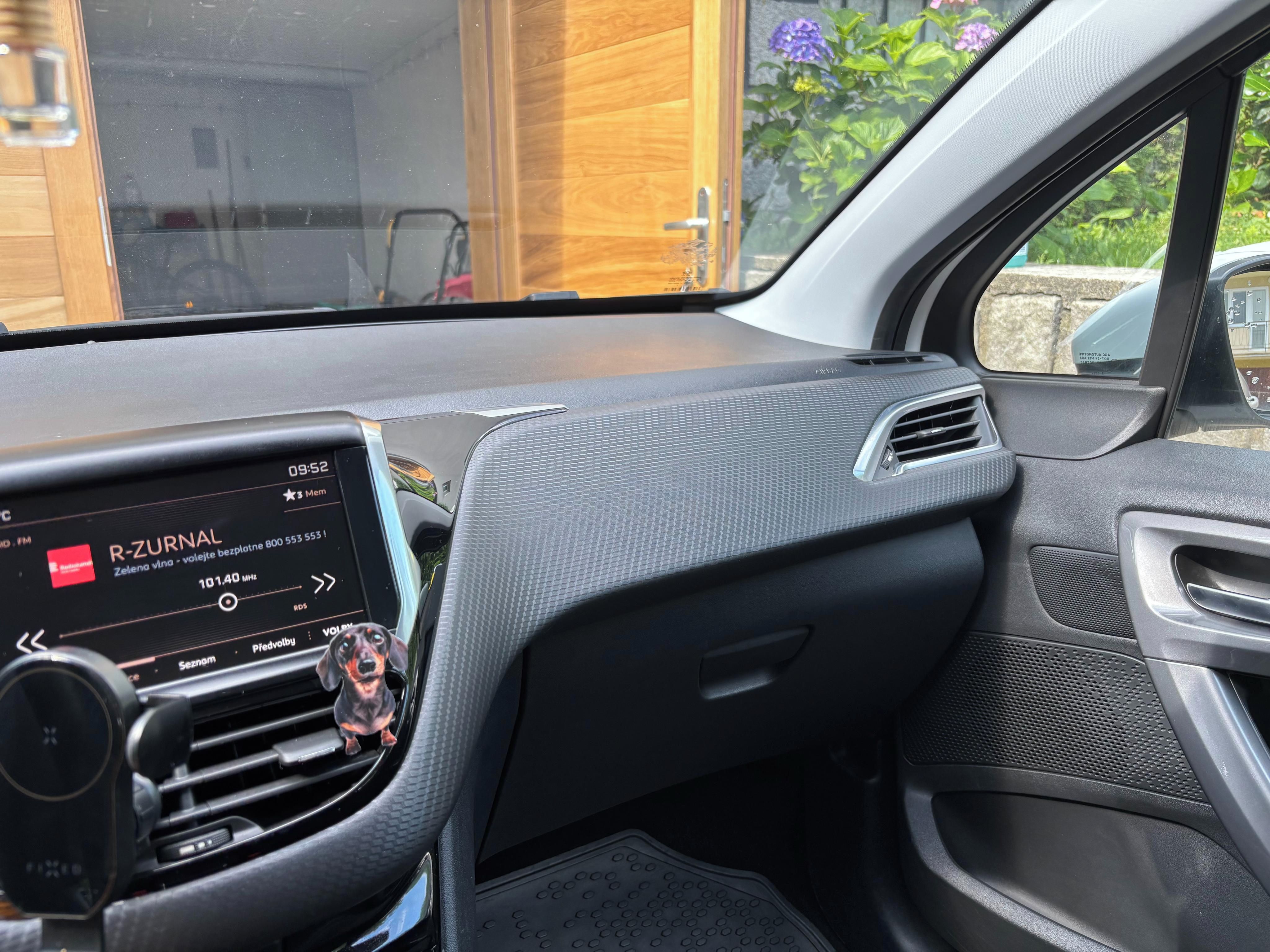 Peugeot 2008 - fotka 5