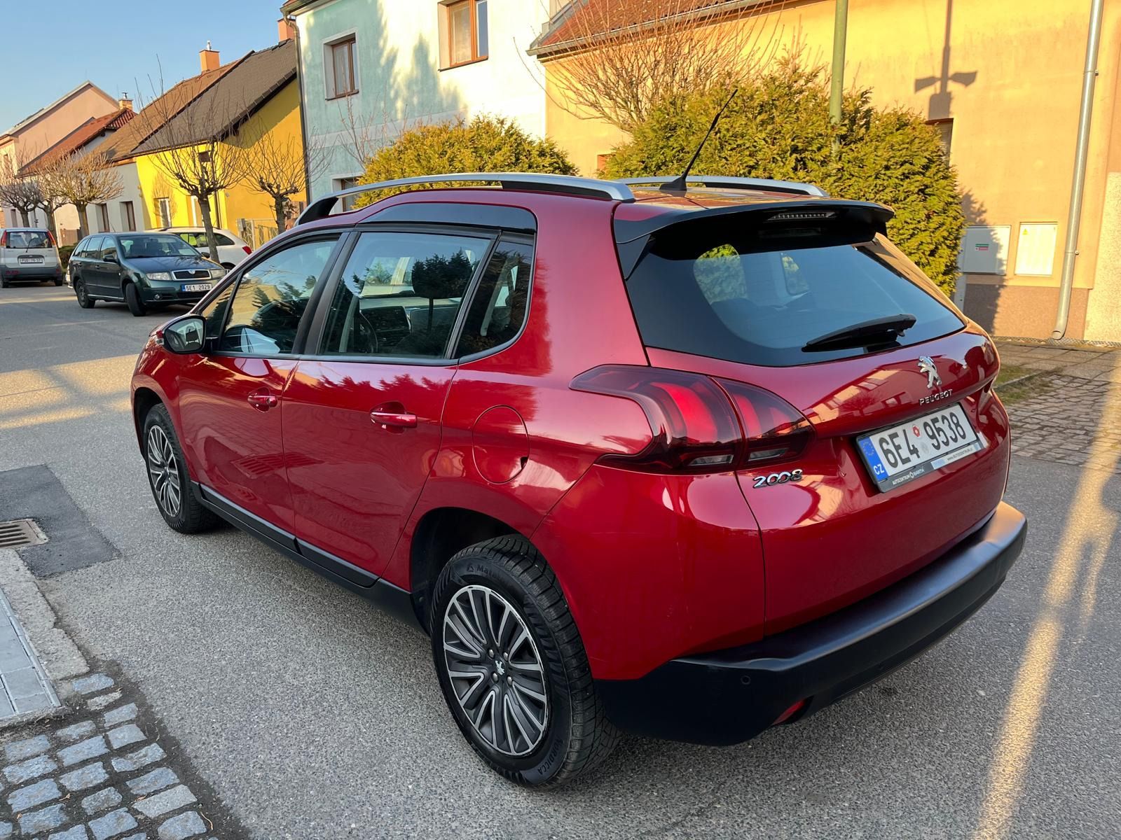 Peugeot 2008, ACTIVE 1.2 PureTech 110k - fotka 3