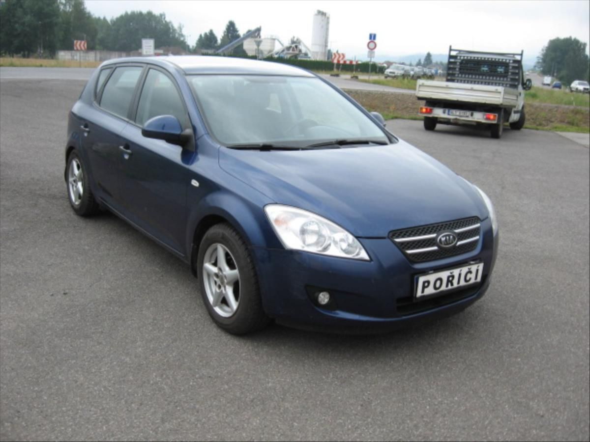 Kia Cee´d, 1,4 - fotka 4