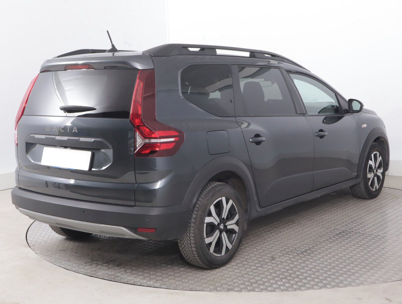 Dacia Jogger, 1.0 TCe, Expression, 7 míst - fotka 5