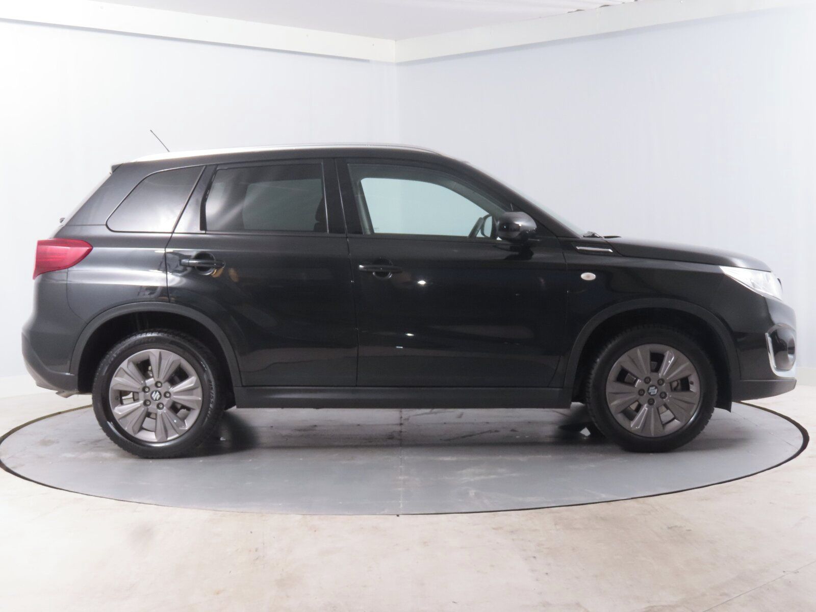 Suzuki Vitara, 1.4 BoosterJet, 4X4 - fotka 6