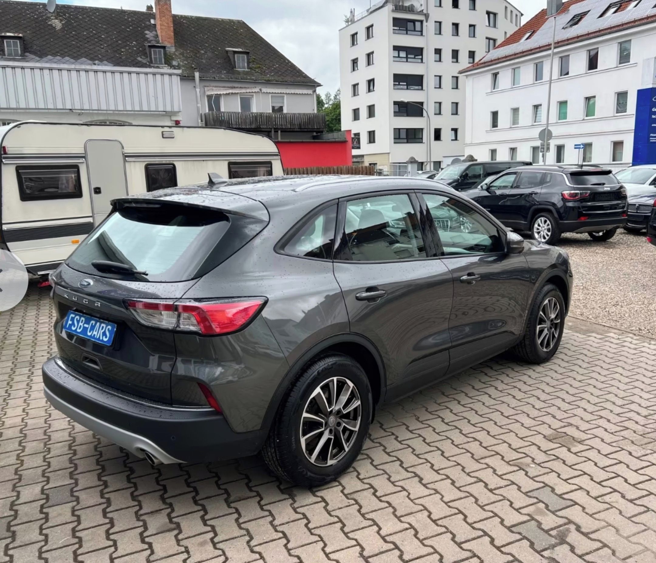 Ford Kuga, 2,0TDCi 110kW Hybrid/nafta - fotka 2