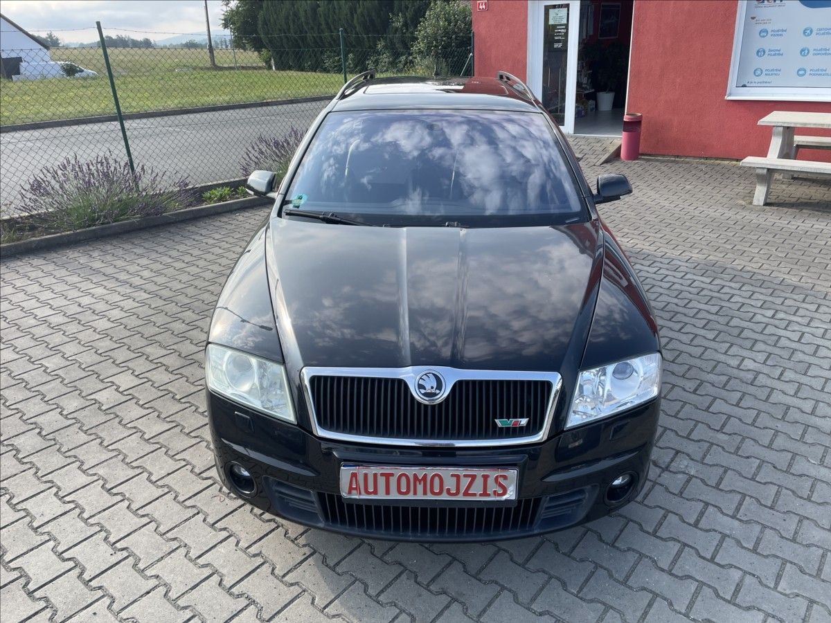 Škoda Octavia, 2,0 FSI RS 147 kW DIGIKLIMA XE - fotka 3