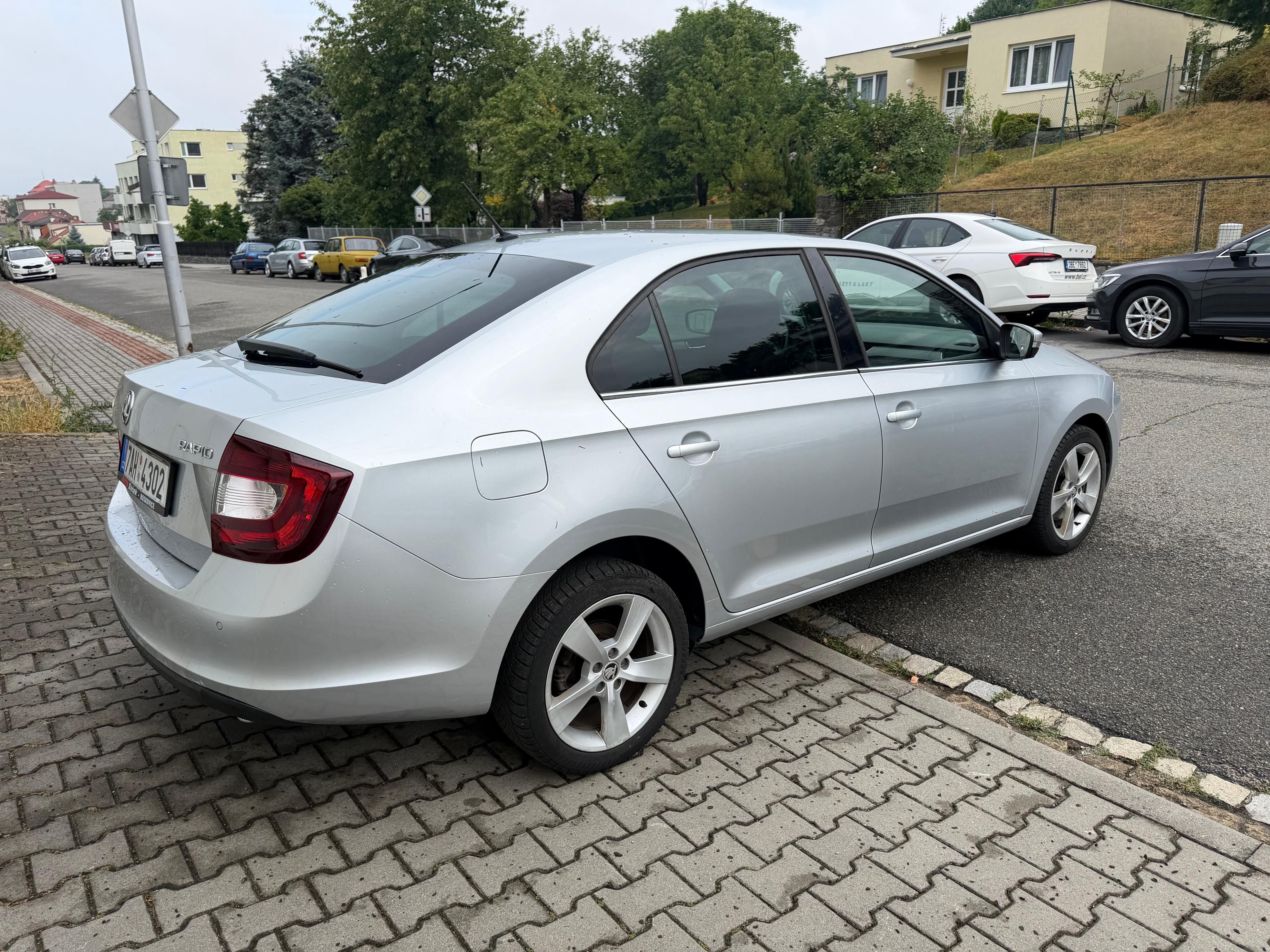 Škoda Rapid, 1.0tsi,digi klima,vyhrev - fotka 4