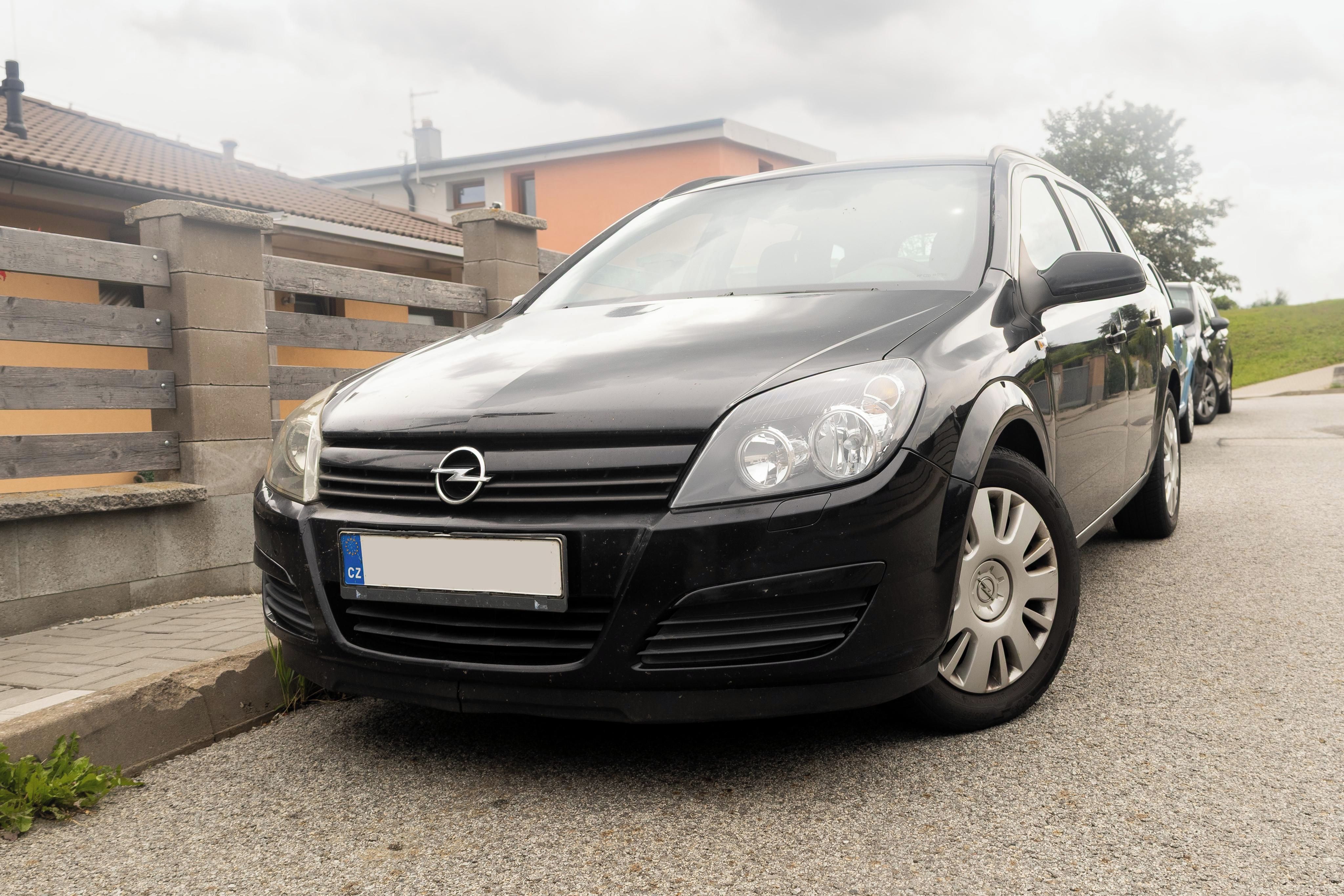 Opel Astra, Opel Astra H Combi