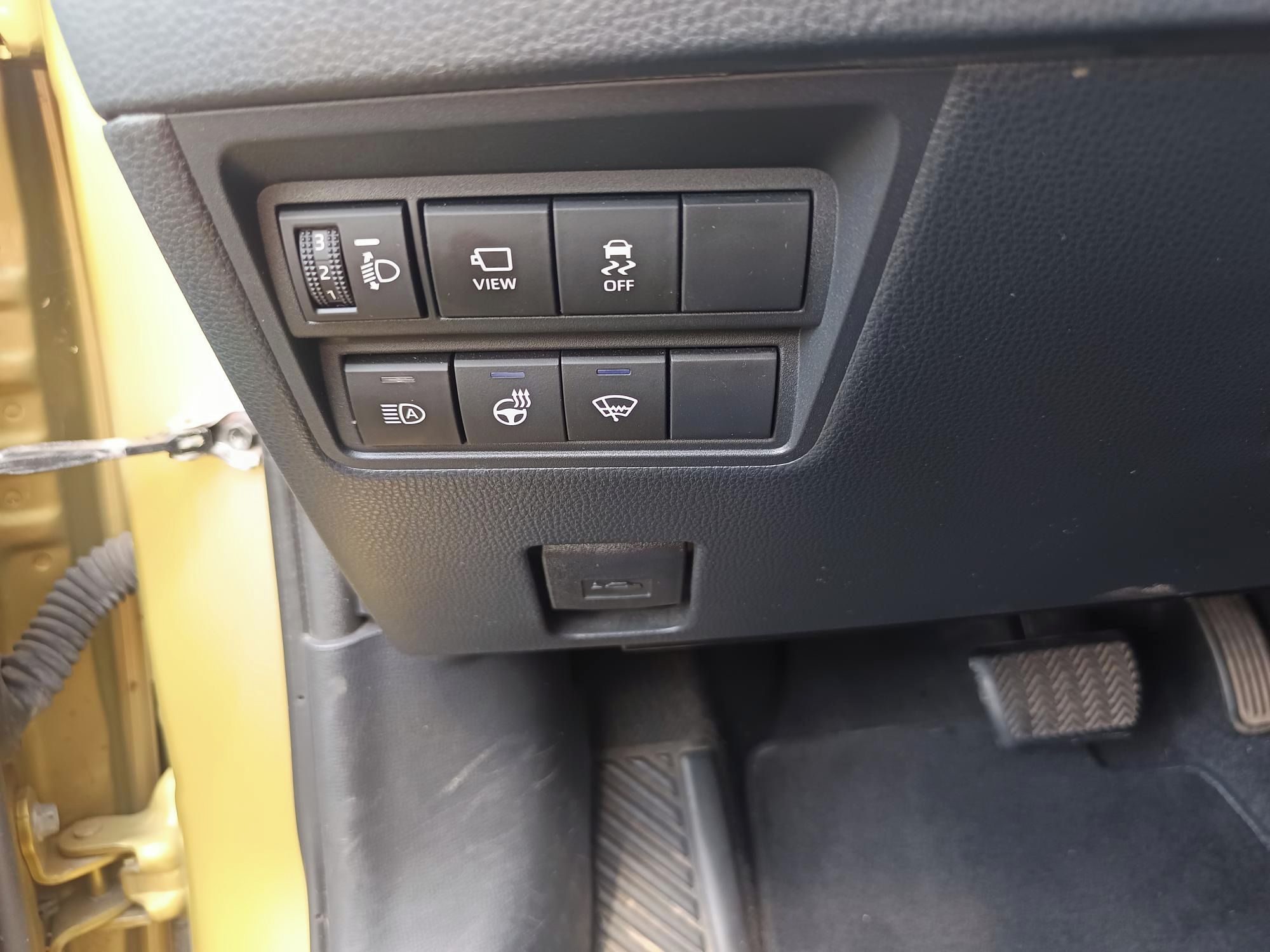 Toyota Yaris Cross, Yaris Cross 4x4x automat hybri - fotka 4