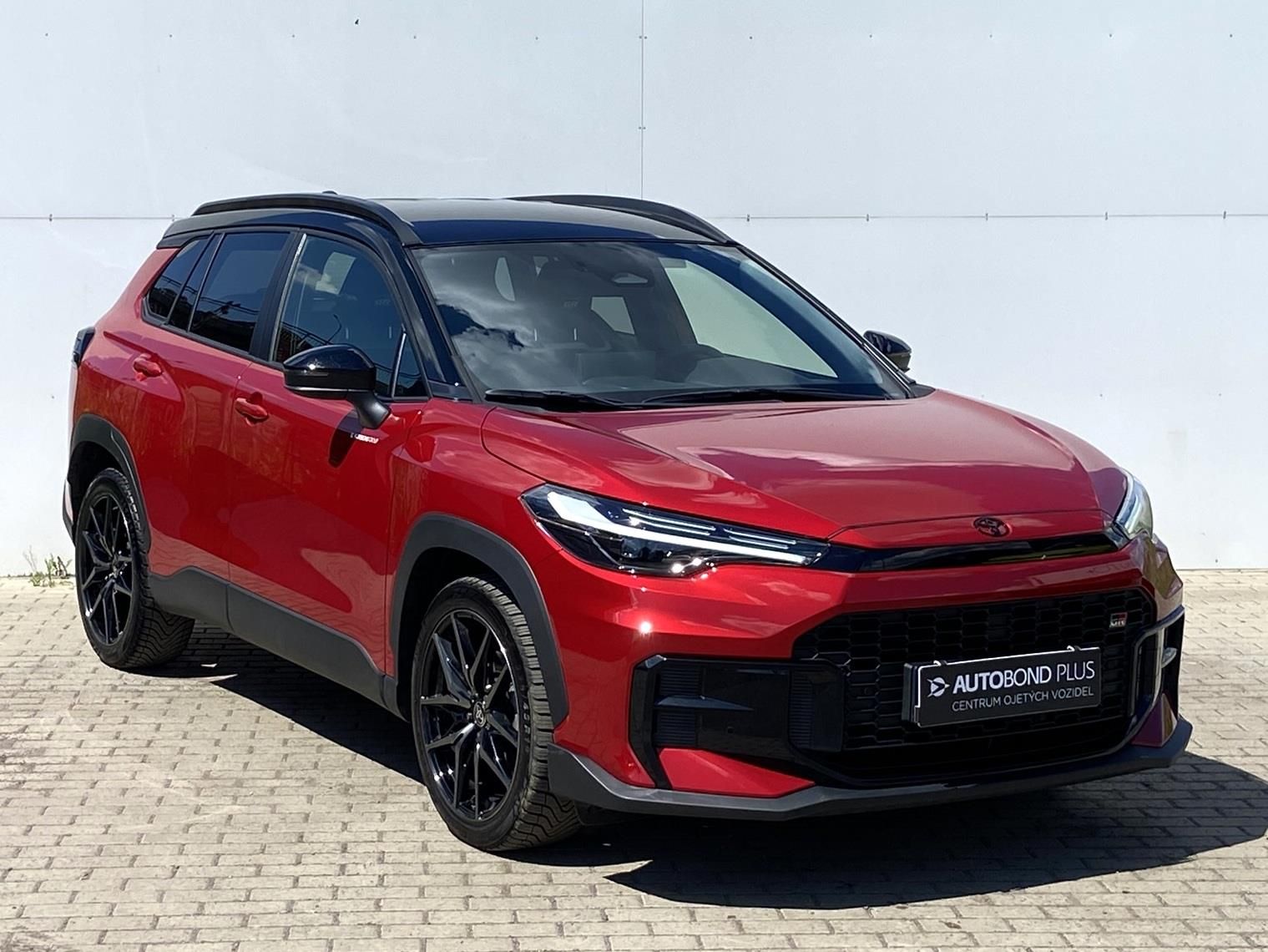 Toyota Corolla Cross, 2.0 HSD e-CVT GR-Sport - fotka 6