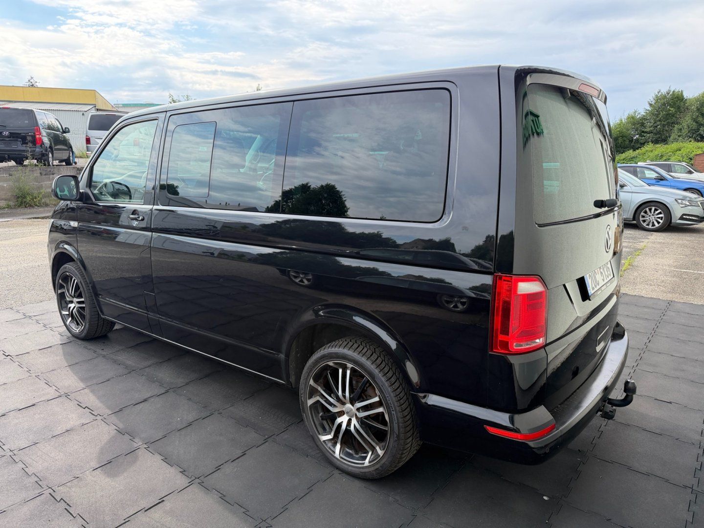 Volkswagen Caravelle, 2.0TDi 110kW DSG 8míst - fotka 5