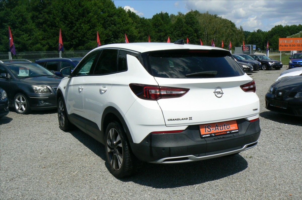 Opel Grandland X, 1,2 TURBO - fotka 5