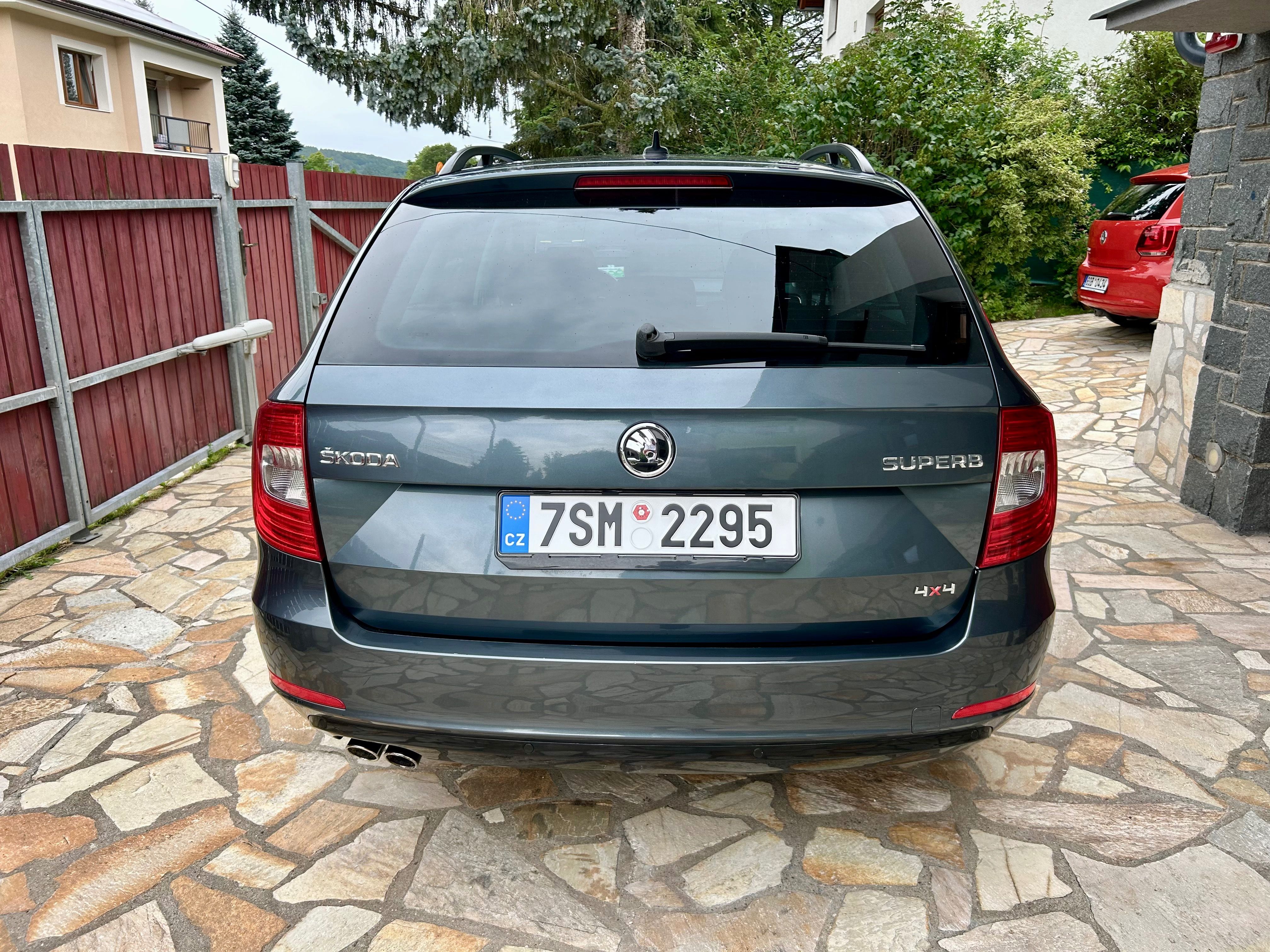Škoda Superb, 2.0TDI 125KW DSG 4x4 EXCLUSIVE - fotka 5