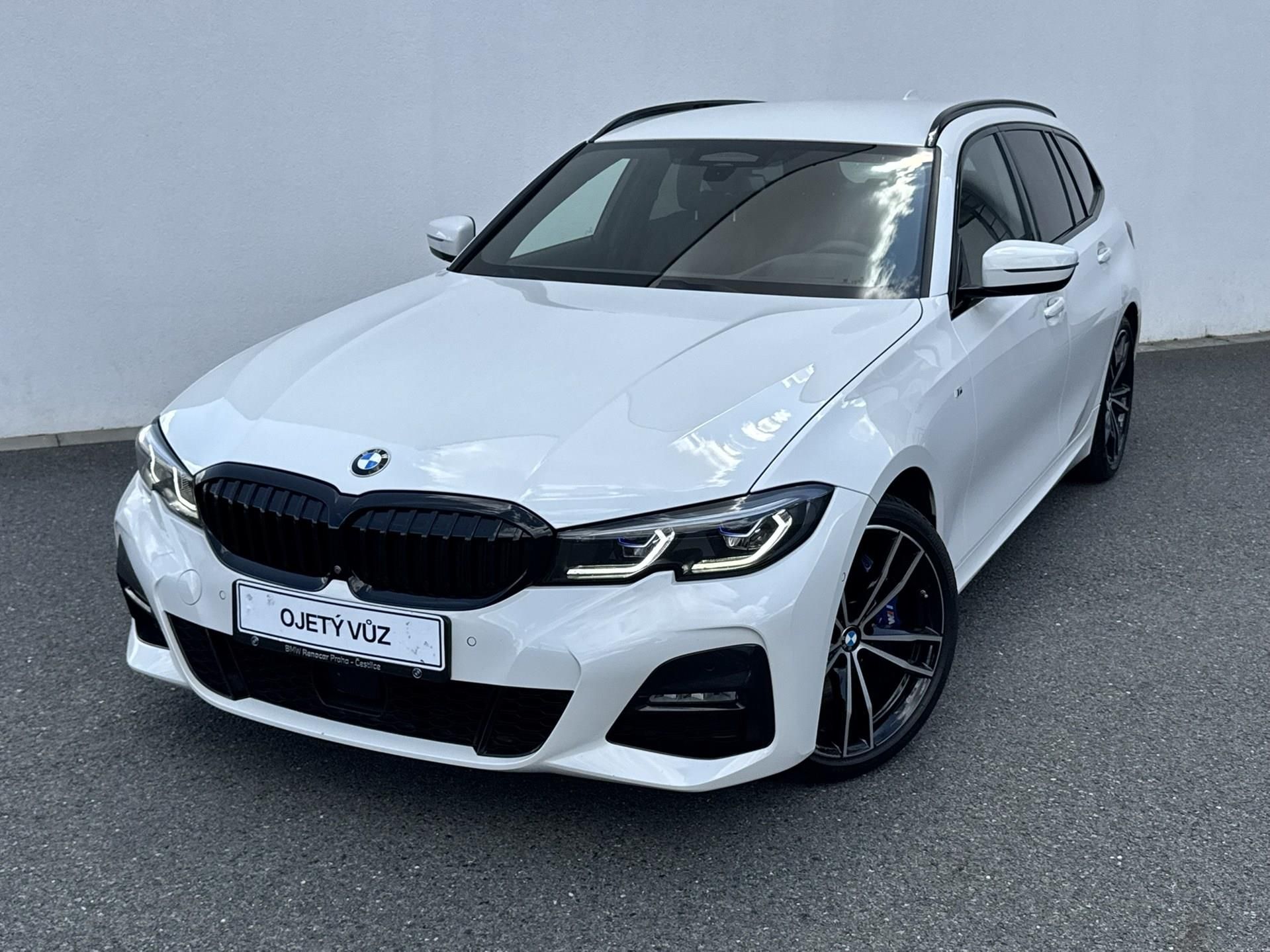 BMW Řada 3, 330d xDrive Touring Mpaket