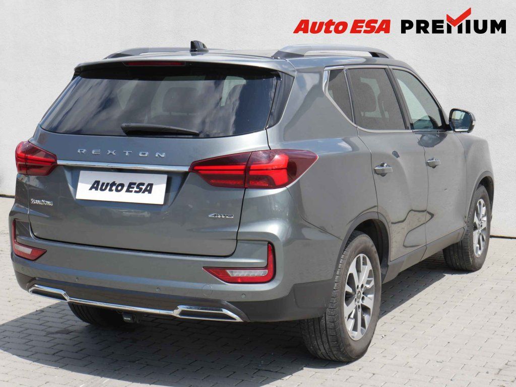 SsangYong Rexton, 2.2 e-XDi 4x4,ČR,AT,LED - fotka 4