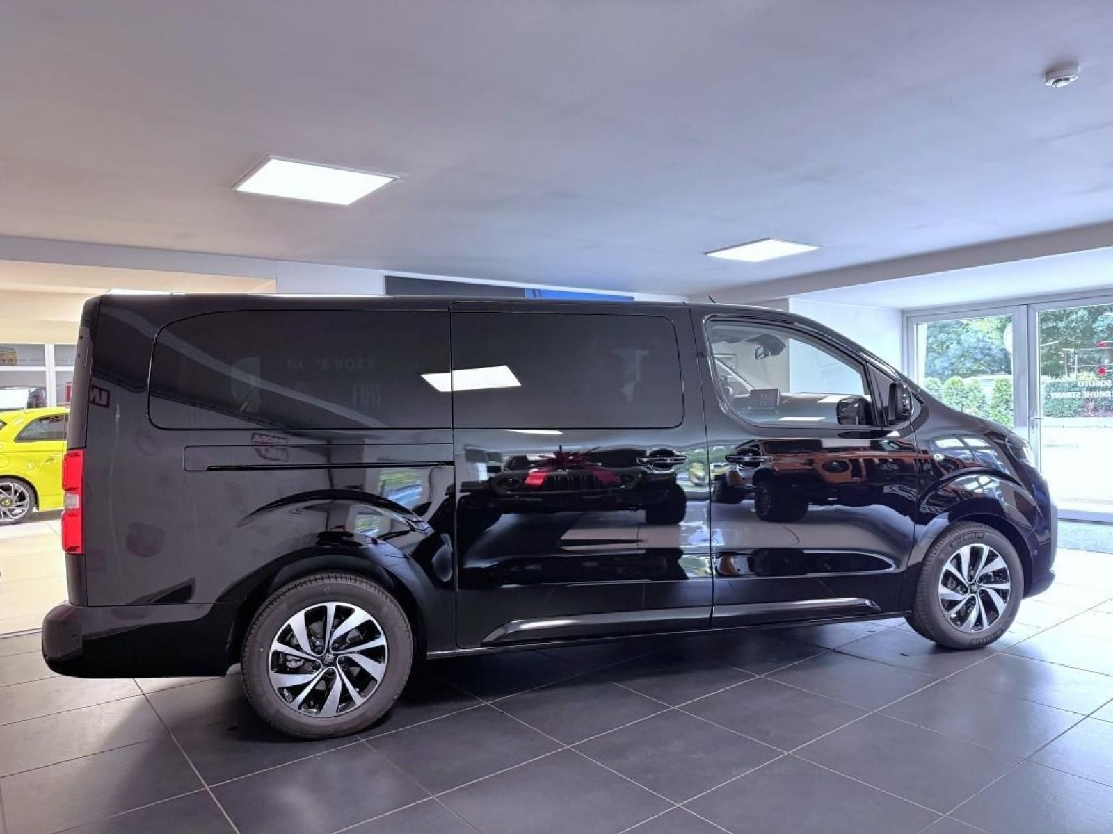 Fiat Ulysse, 2.2 Mtj 180k 8AT L3 Icon - fotka 4