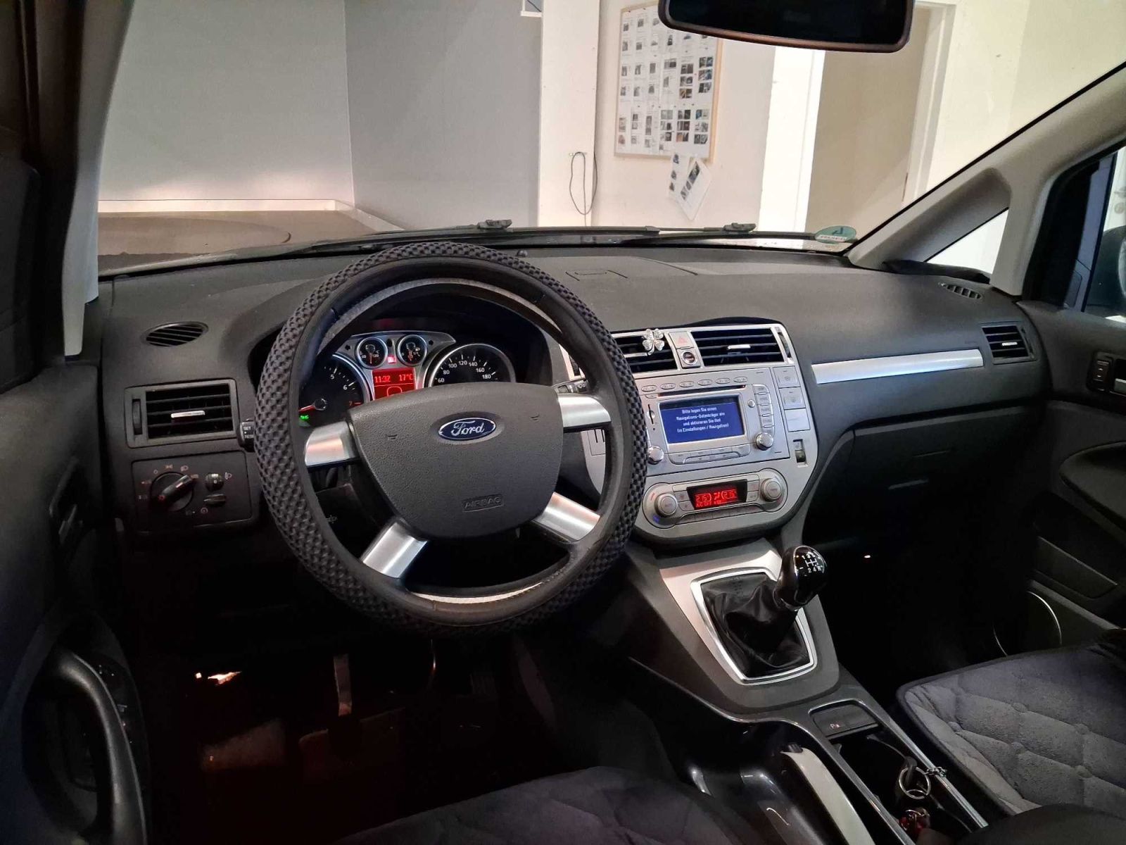 Ford C-MAX, 1.8, Titanium, Tažné - fotka 3