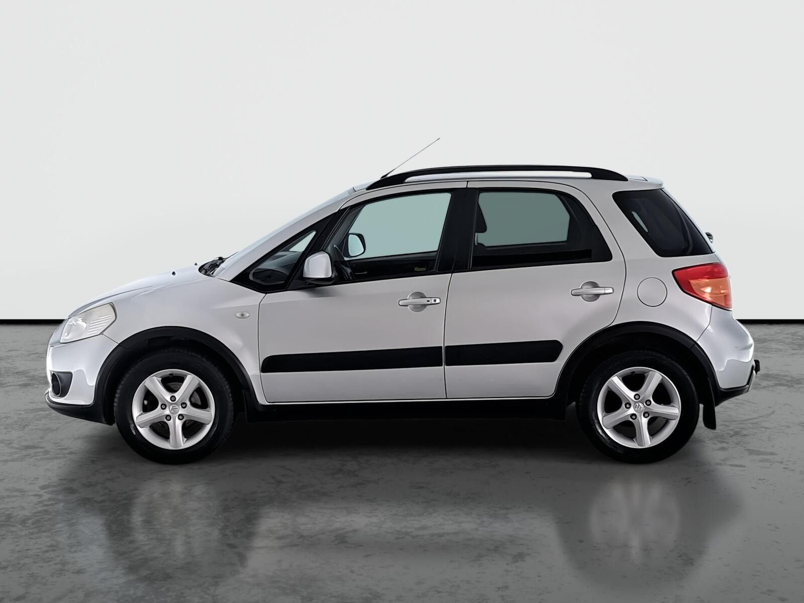 Suzuki SX4, 1.6 VVT, 4X4, ČR,1.maj - fotka 3