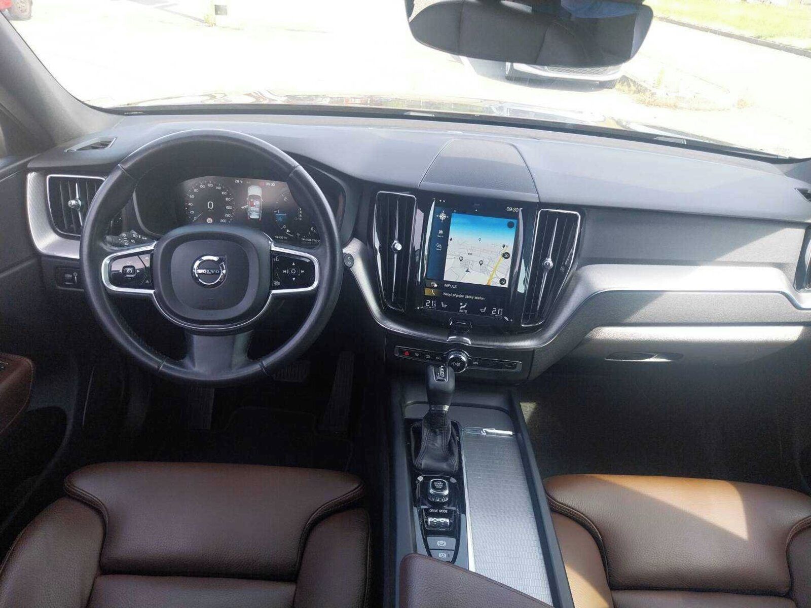 Volvo XC60, D4 AWD, Inscription, 4X4 - fotka 3