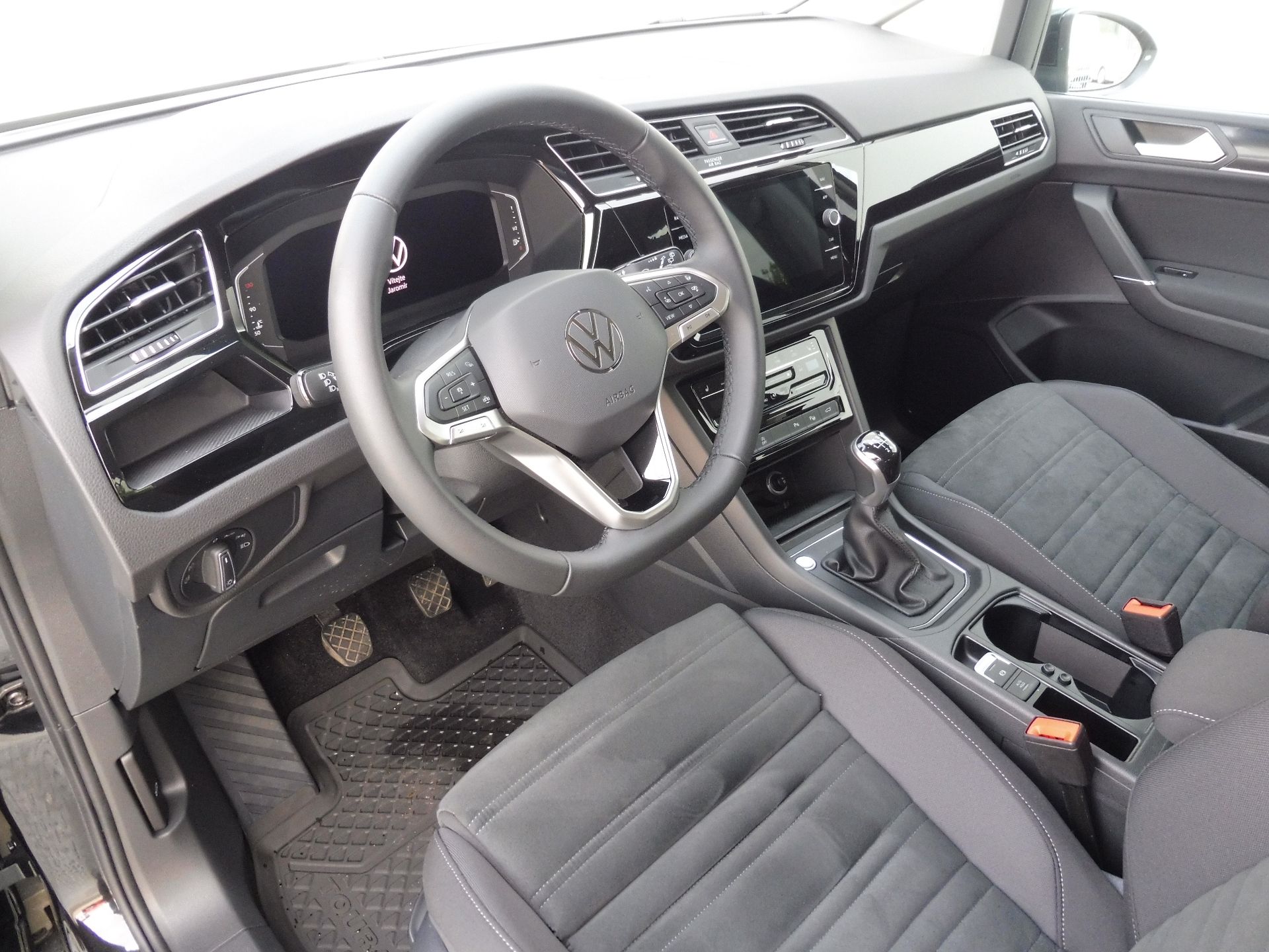 Volkswagen Touran, People 1,5 TSI 110kW - fotka 6