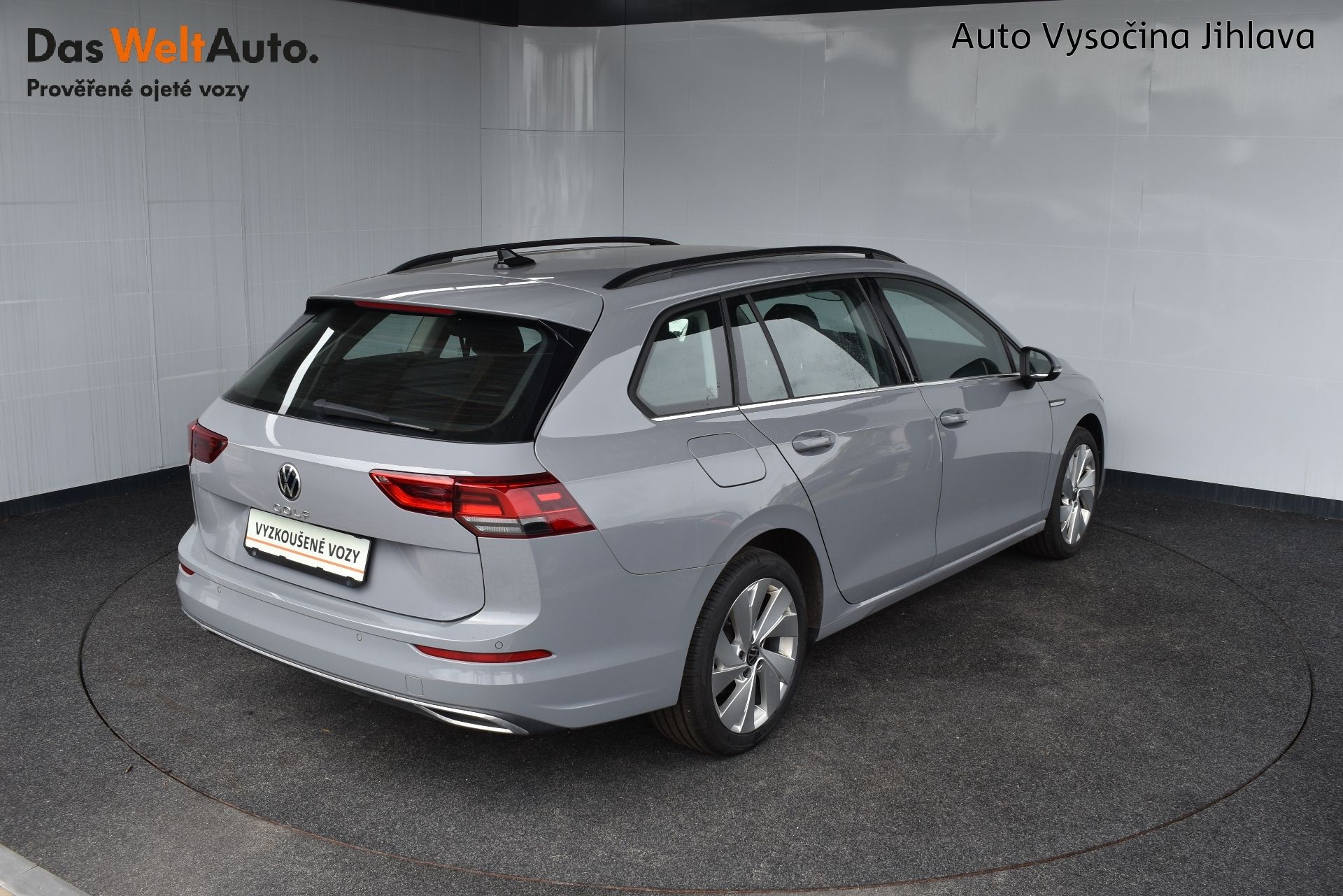 Volkswagen Golf, 1.5TSI 96kW STYLE,Manuál,LED - fotka 2