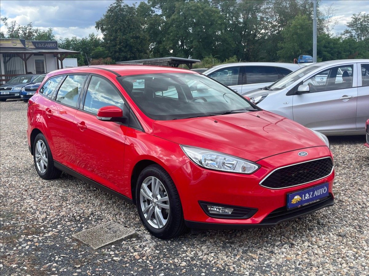 Ford Focus, 1,6 i 16V - fotka 3