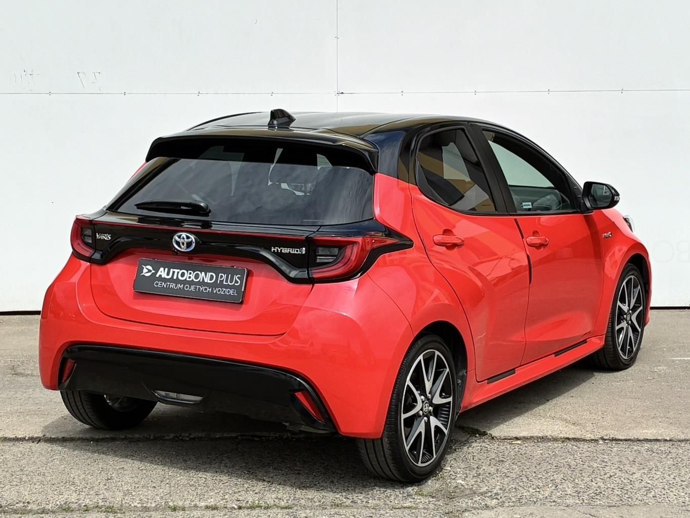 Toyota Yaris, 1.5 HSD e-CVT Premier Edition - fotka 2