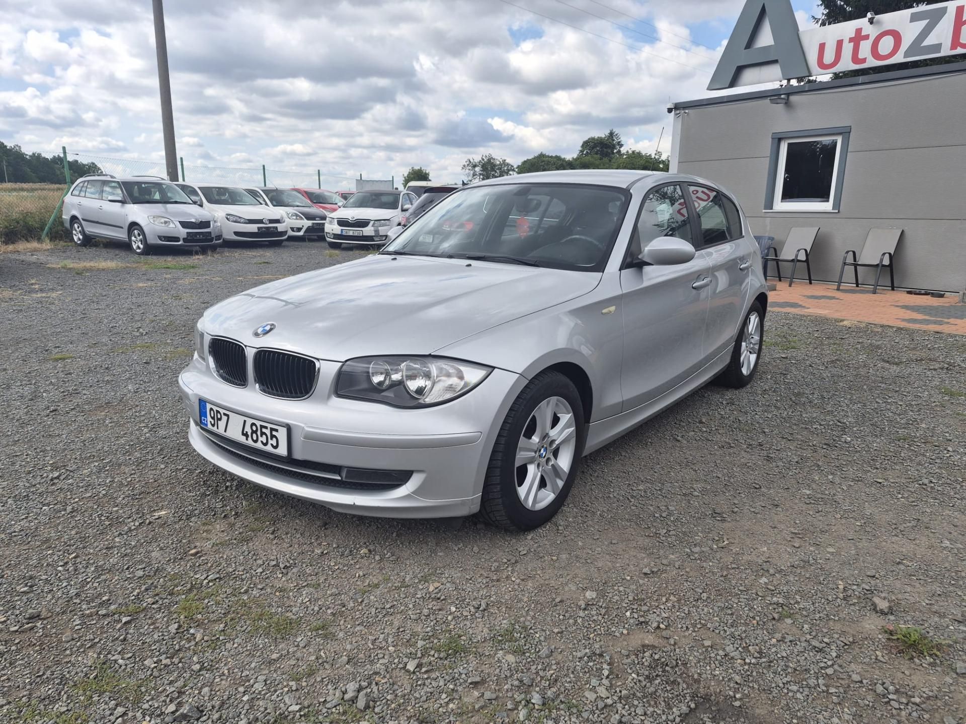 BMW Řada 1, 116i, 90 kW, ALU - fotka 2