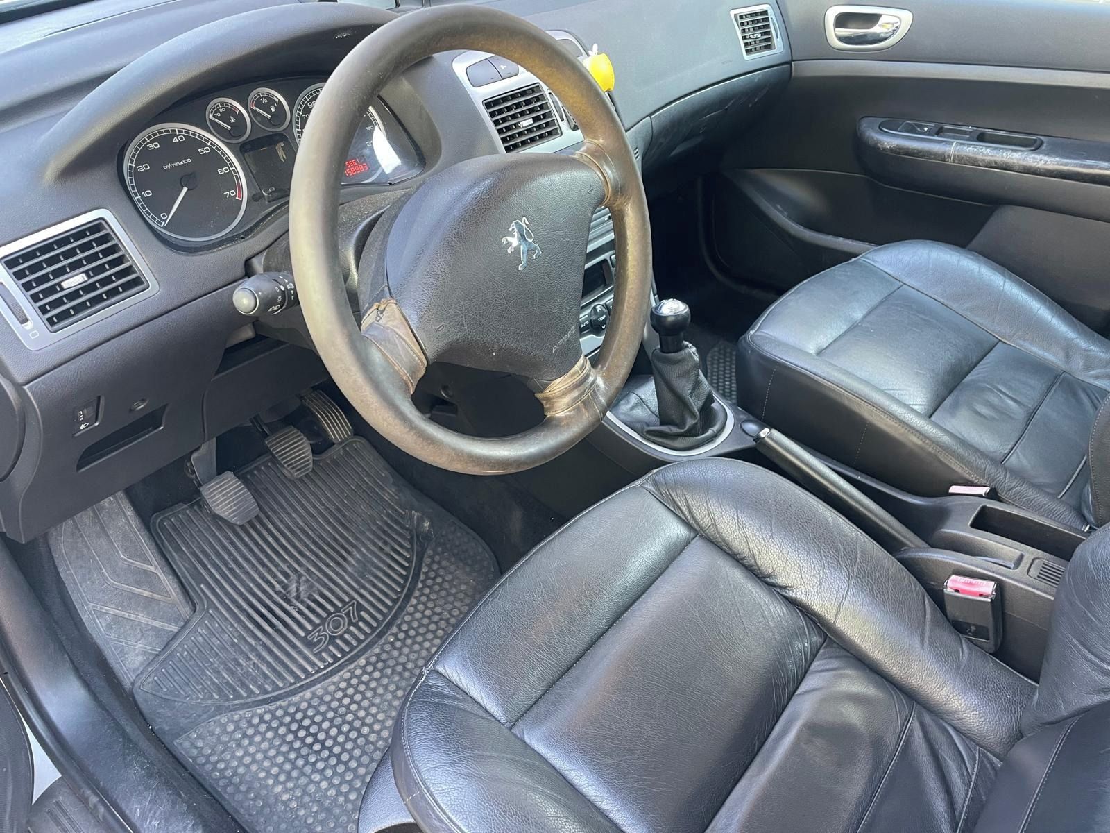 Peugeot 307, klimatizace, kůže, zachovalý - fotka 6