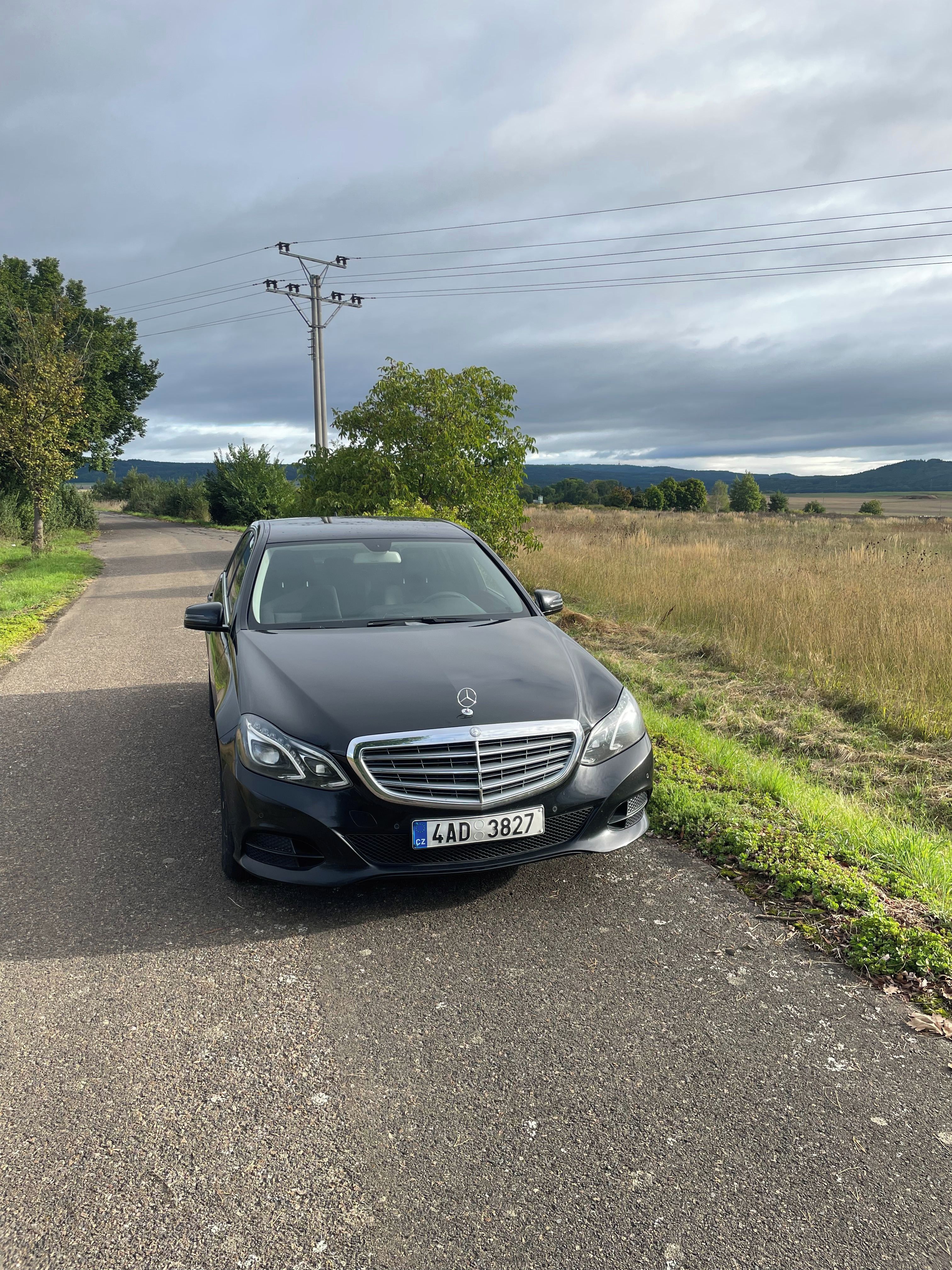 Mercedes-Benz Třídy E, Mercedes Benz E 200 CDI - fotka 3