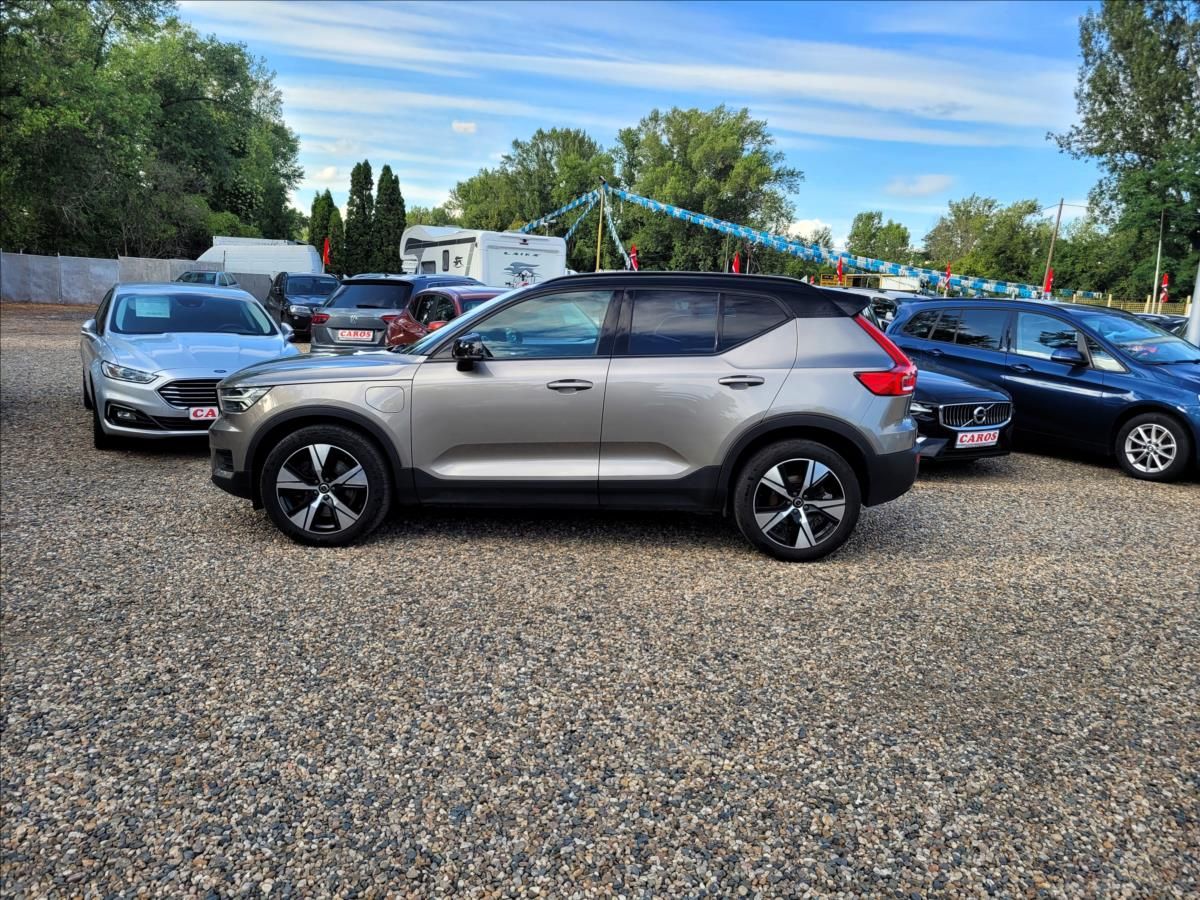 Volvo XC40, T4 PHEV R-design kůže,kůže - fotka 3