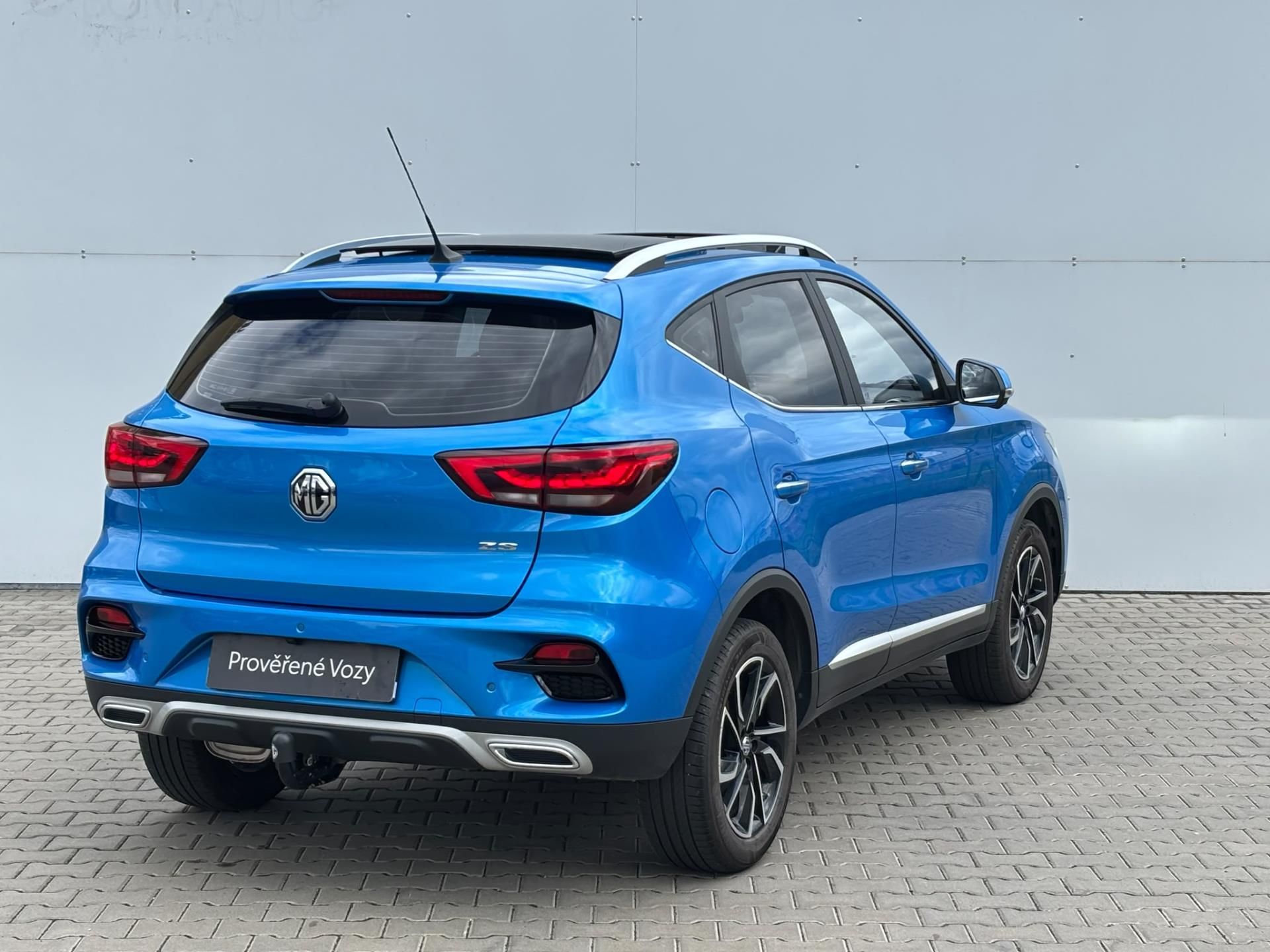 MG ZS, 1.0 TGI 82 kW Elegance - fotka 2