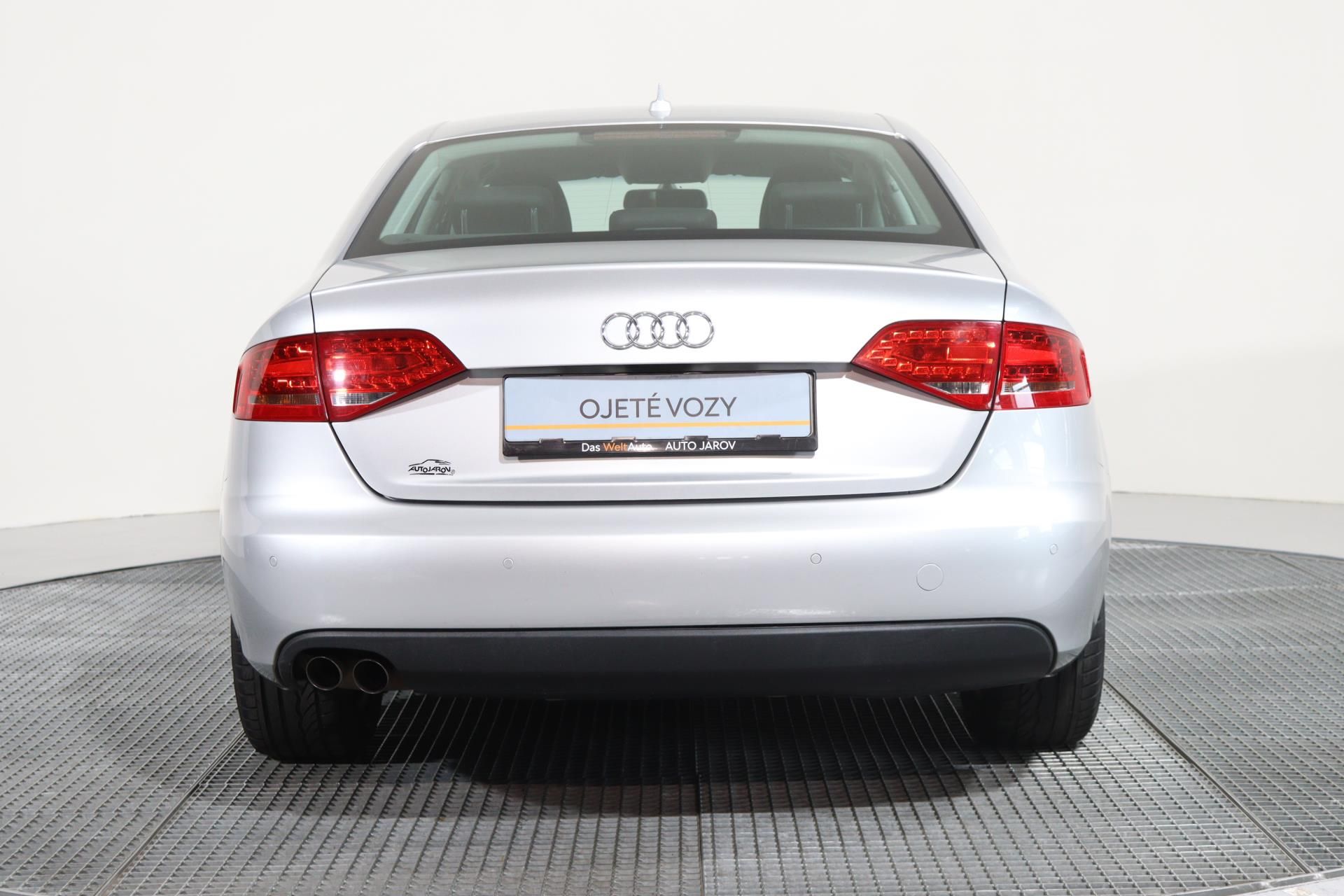 Audi A4, Audi A4 2,0 TDI - fotka 6