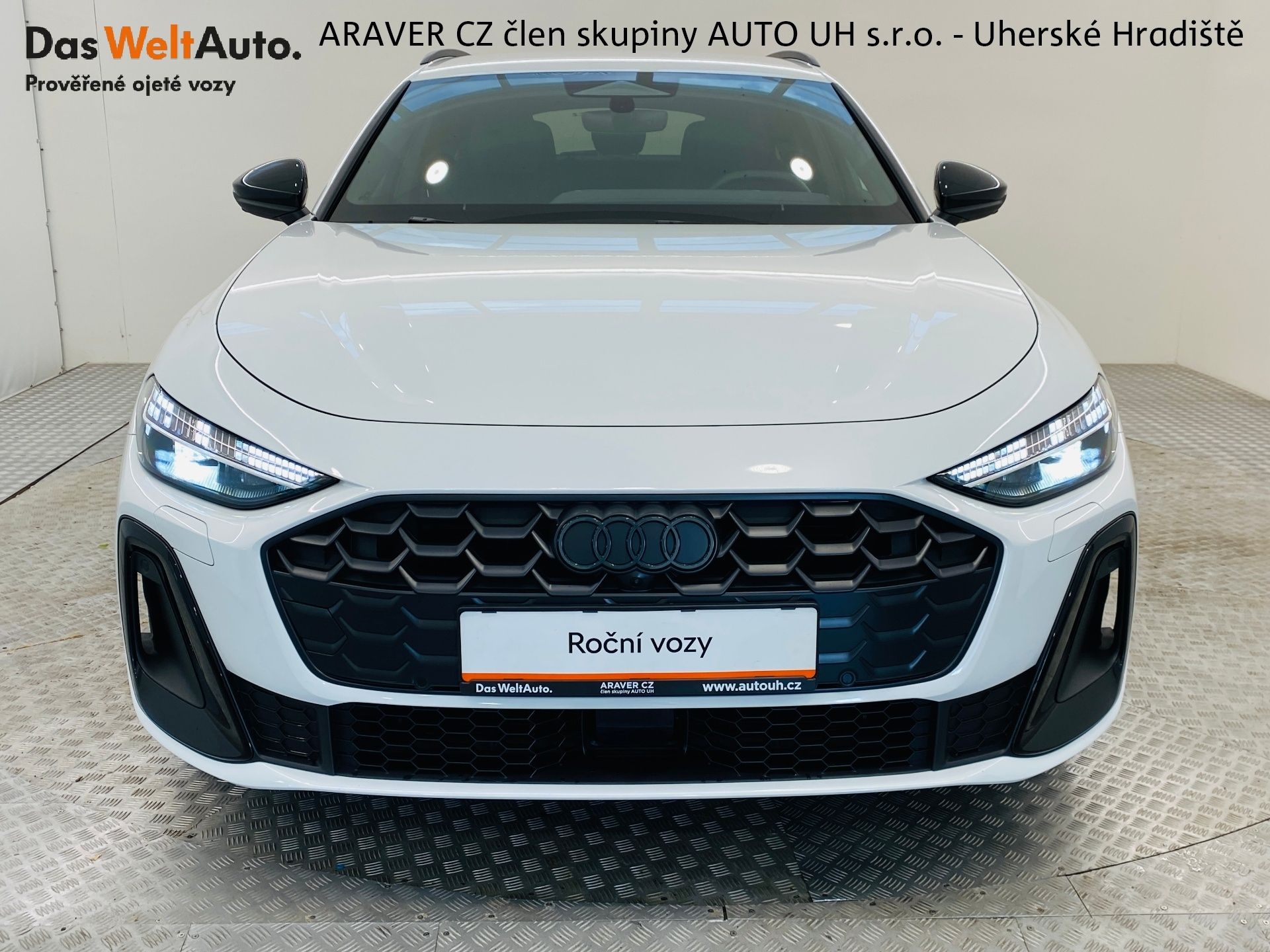 Audi A5, 2,0DTI 150kW Avant - fotka 4