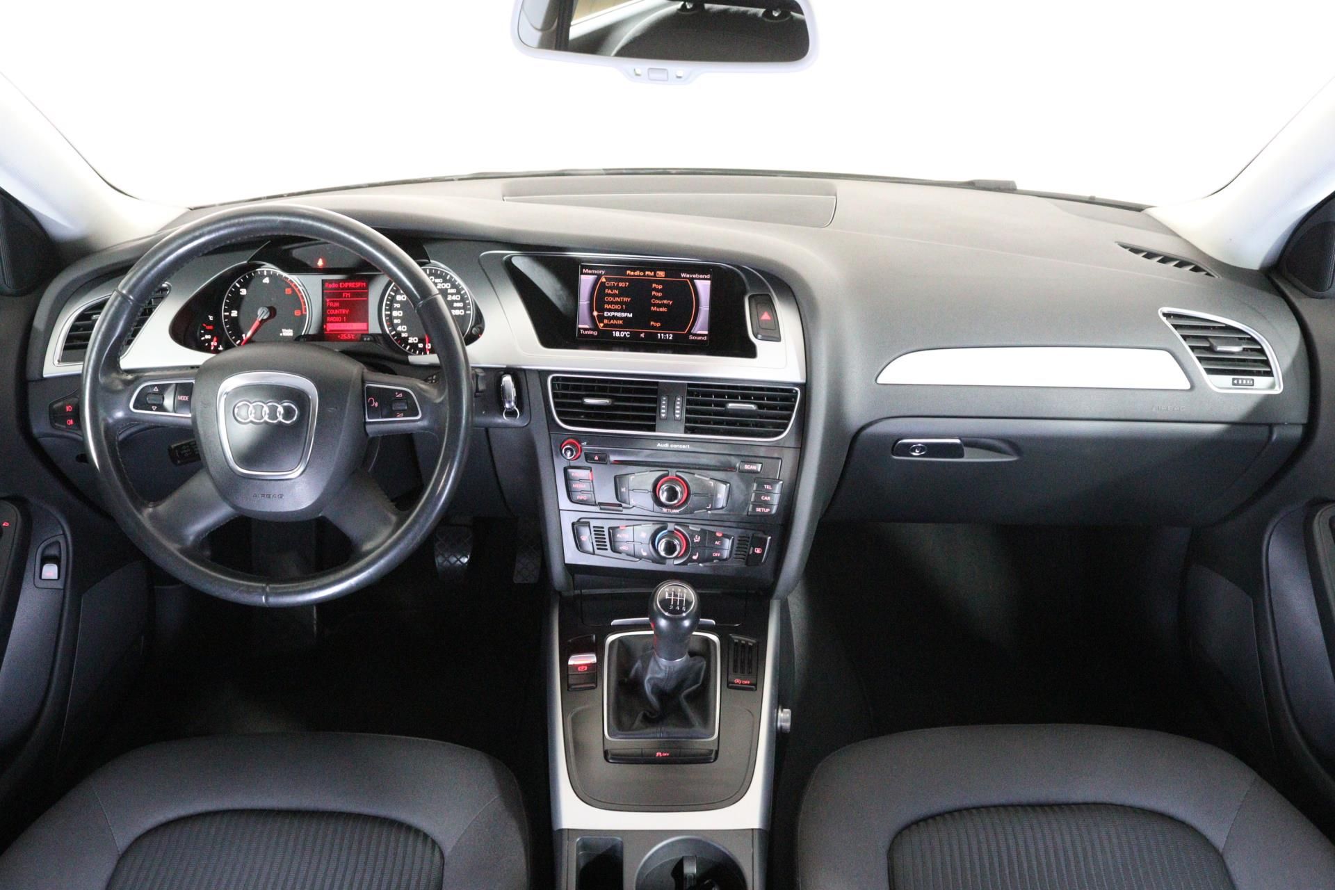 Audi A4, Audi A4 2,0 TDI - fotka 5