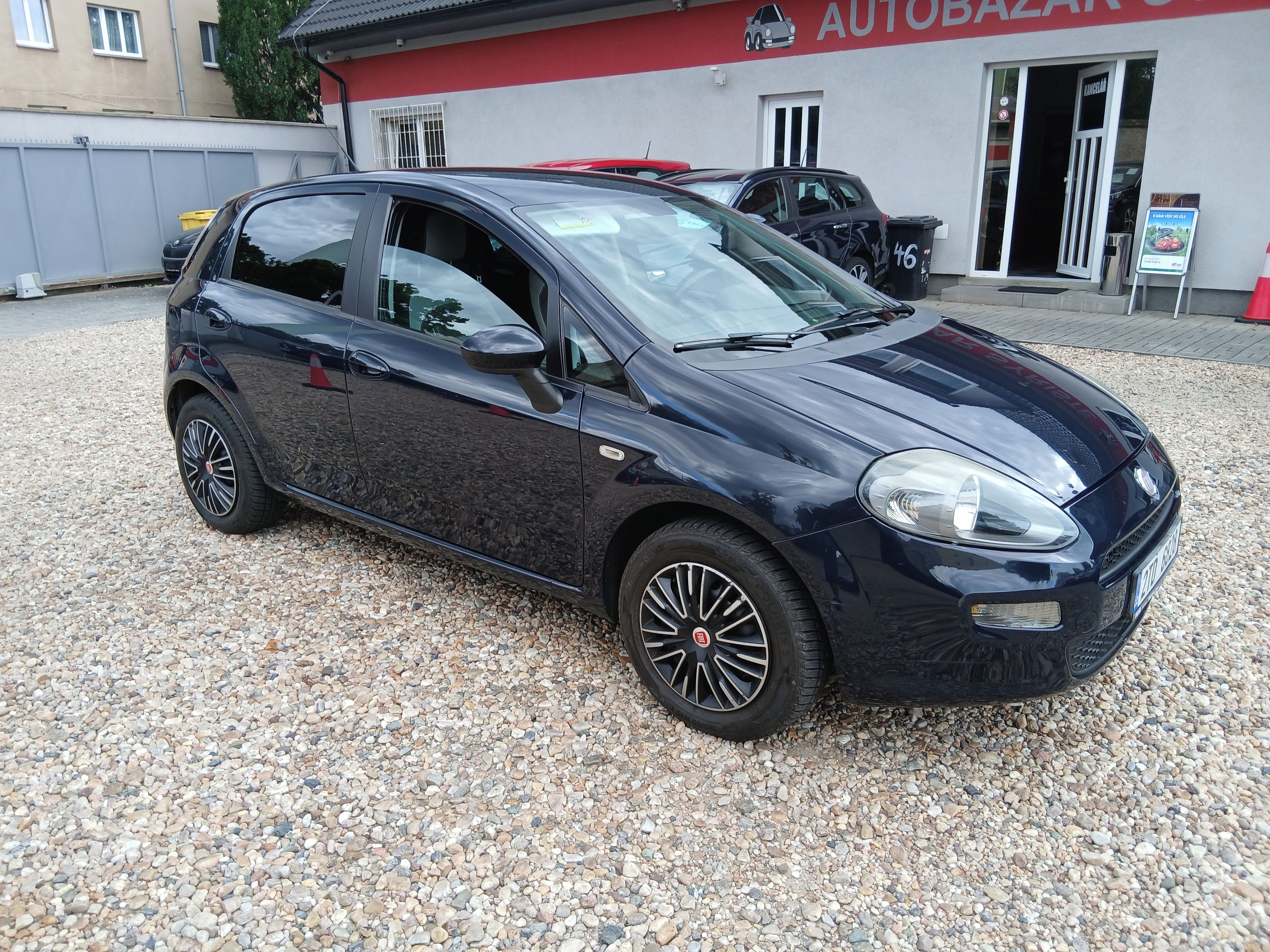 Fiat Punto, 1.4i 57KW Automat, Klima - fotka 3