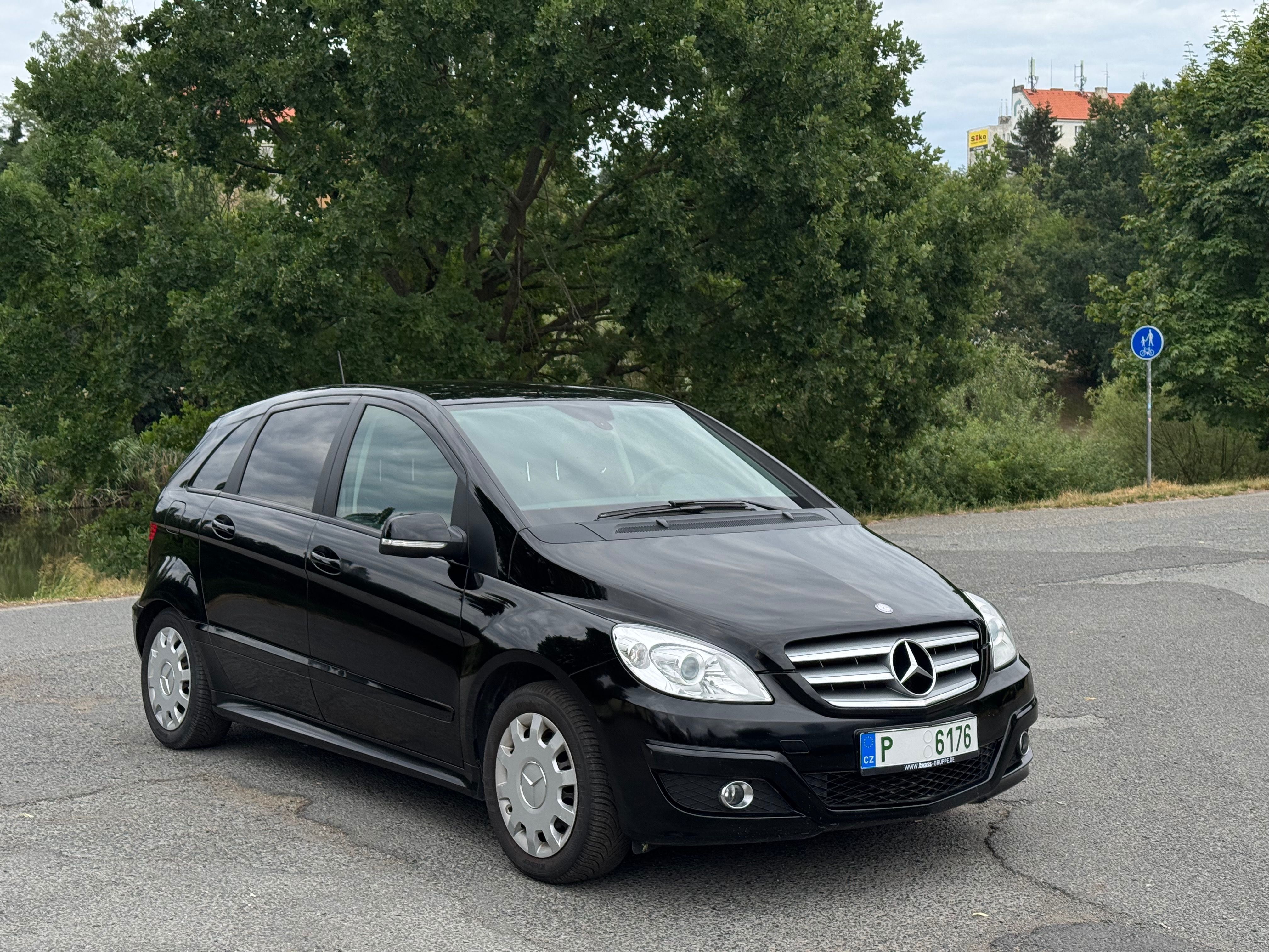 Mercedes-Benz Třídy B, B180 W245 klimatizace
